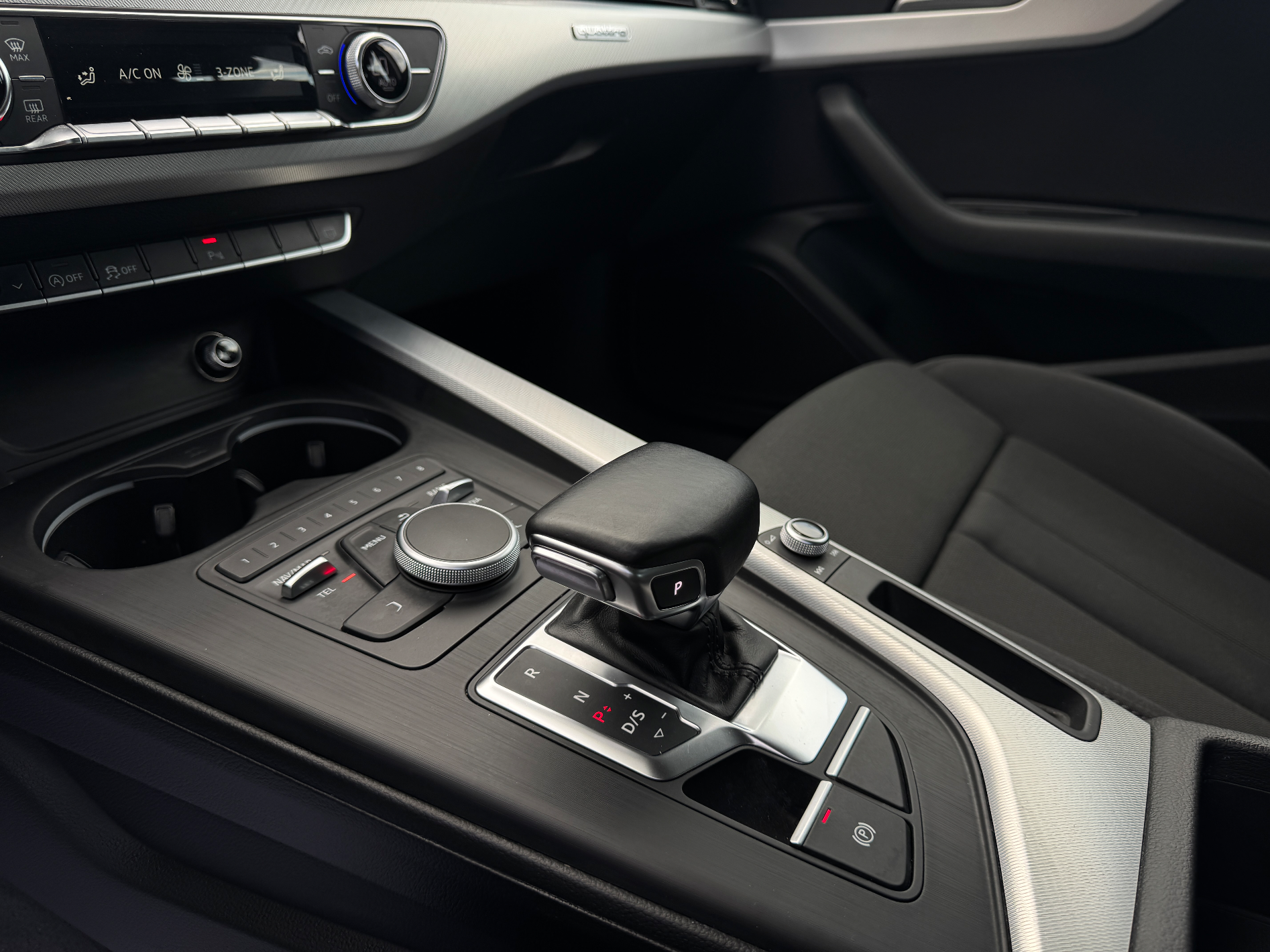 AUDI A4 2016 — imagine 13