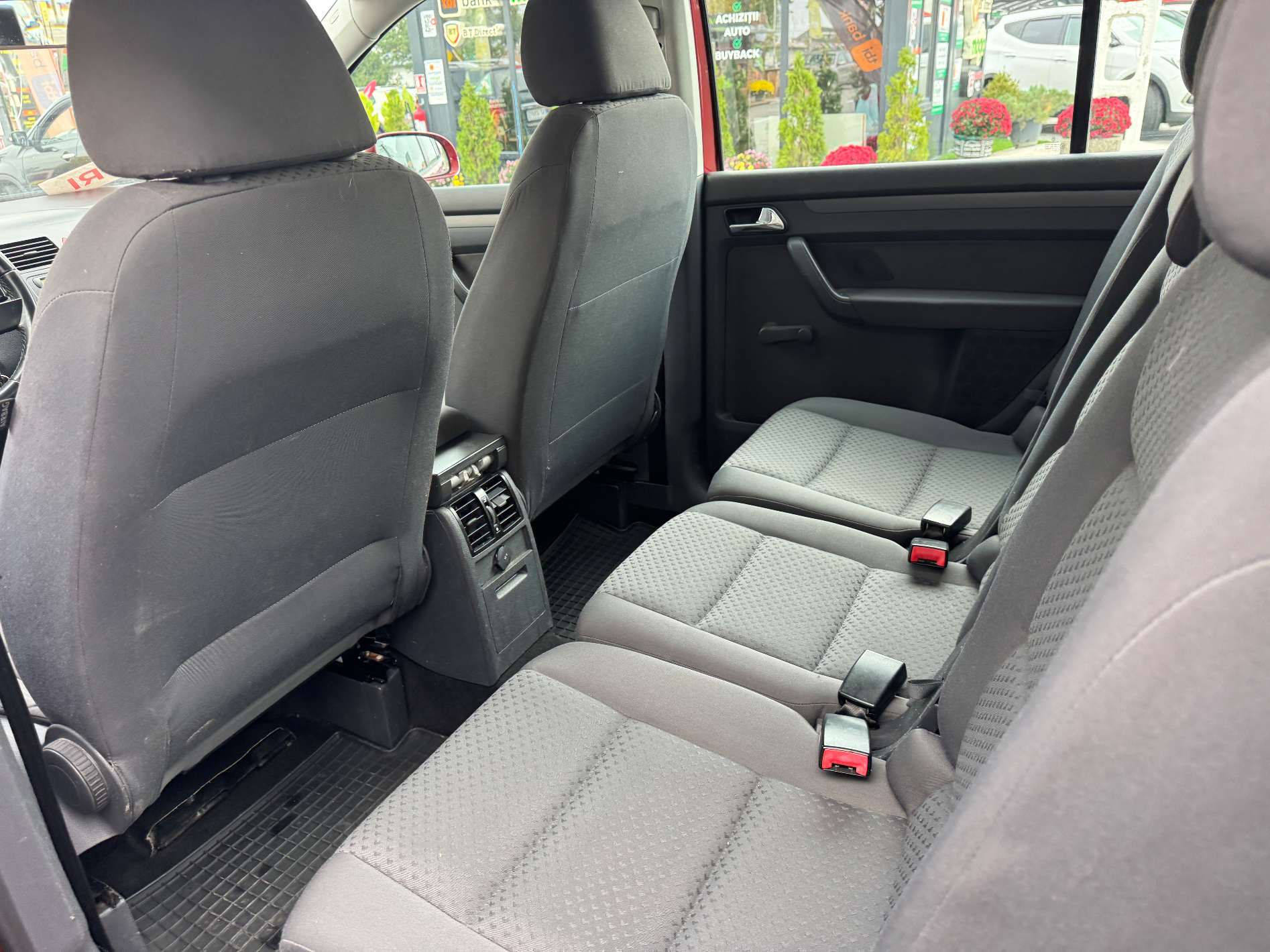 VOLKSWAGEN Touran 2006 — imagine 7