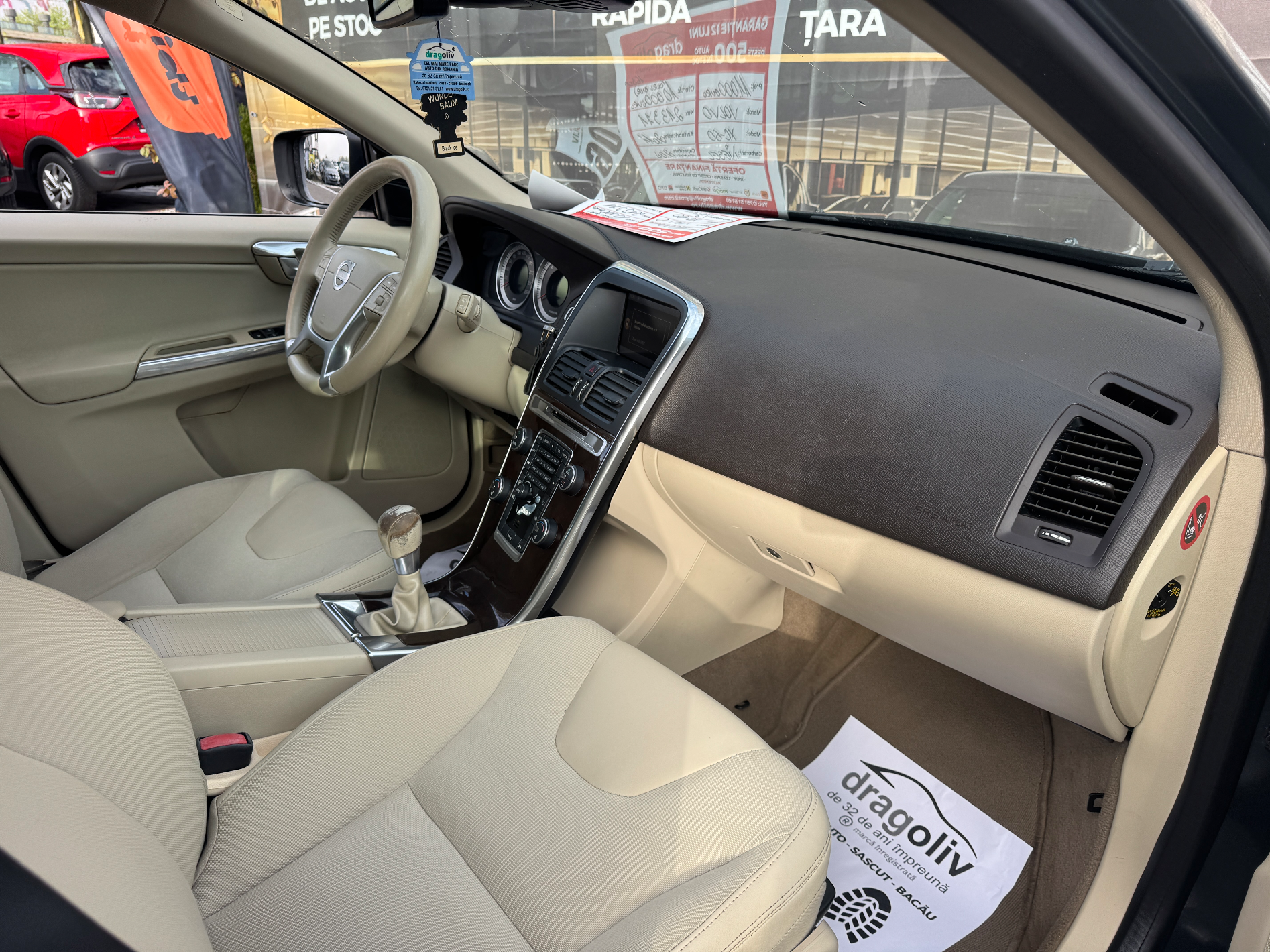 VOLVO XC60 2011 — imagine 5