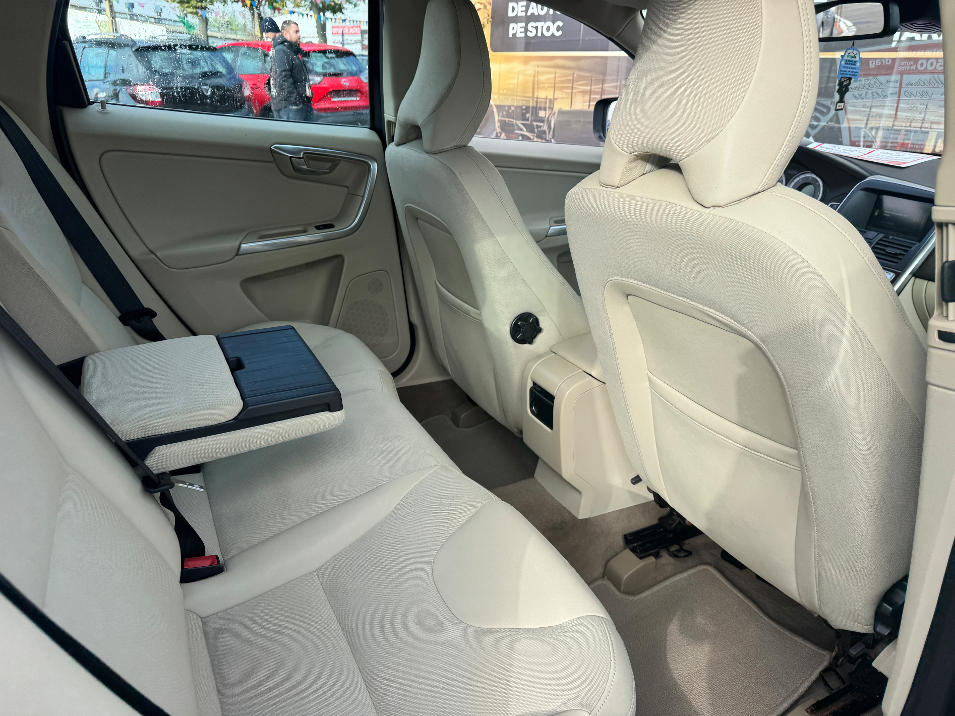 VOLVO XC60 2011 — imagine 6