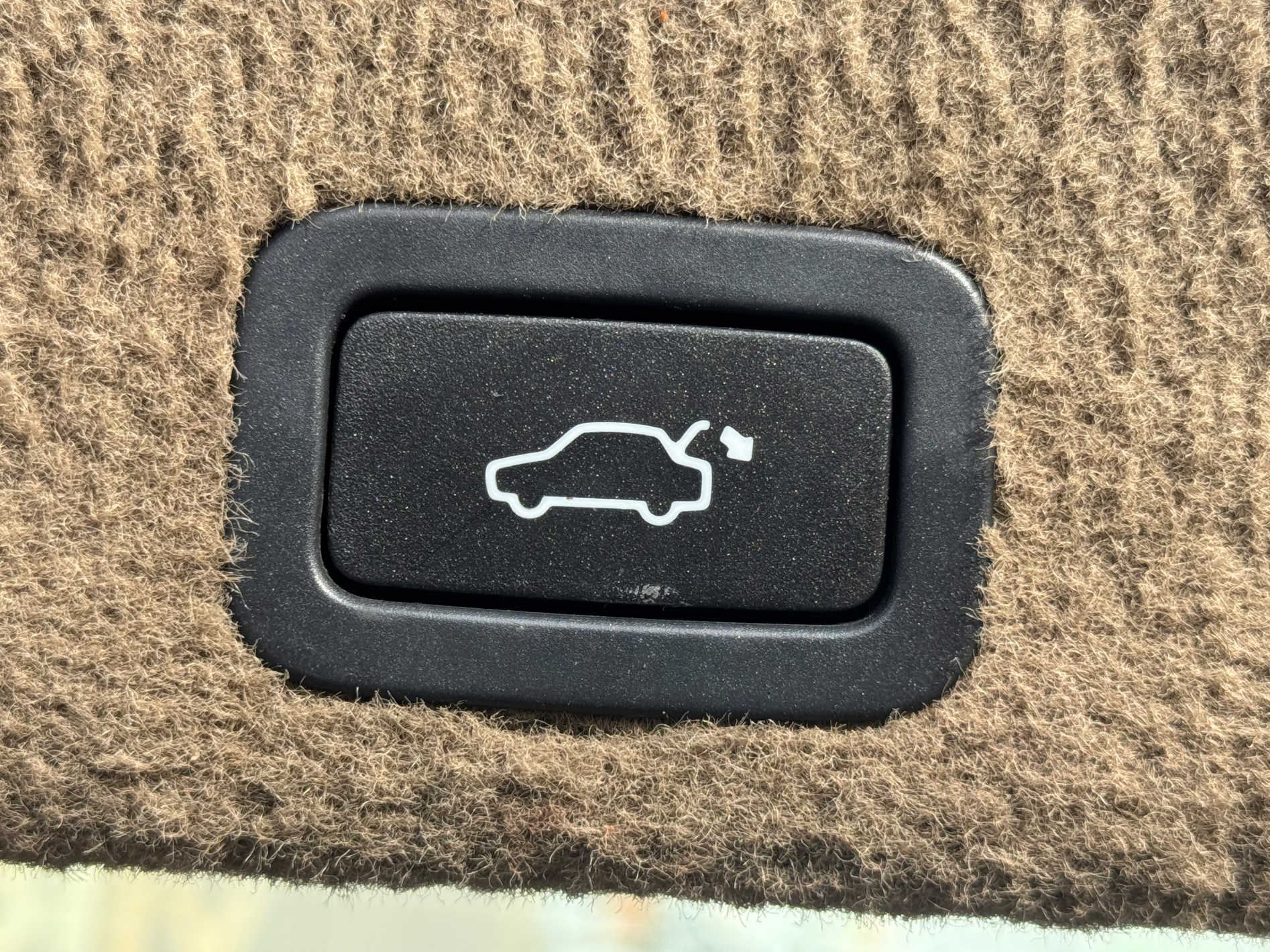 VOLVO XC60 2011 — imagine 11