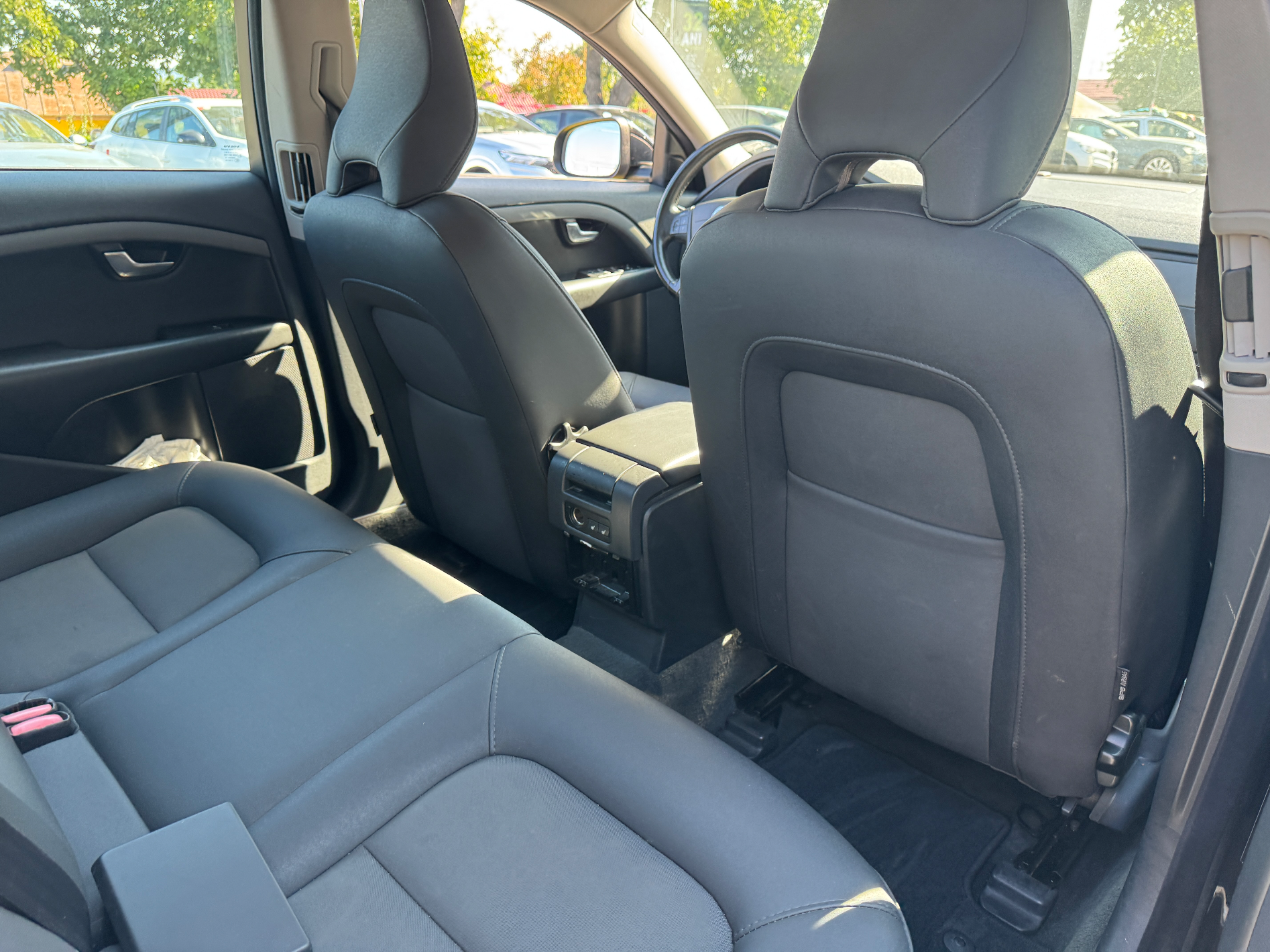 Volvo V70 2010
