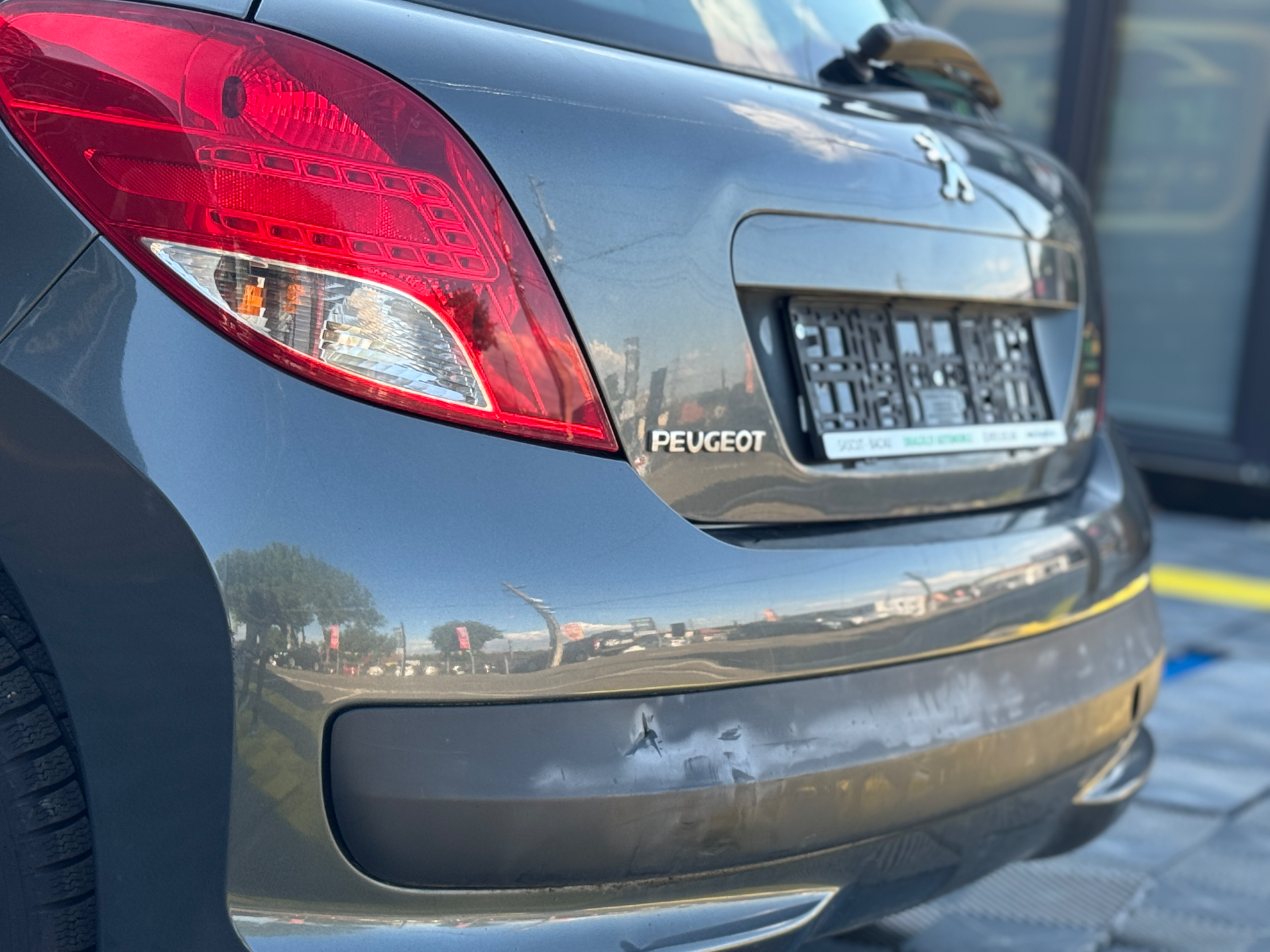 Peugeot 207 2011