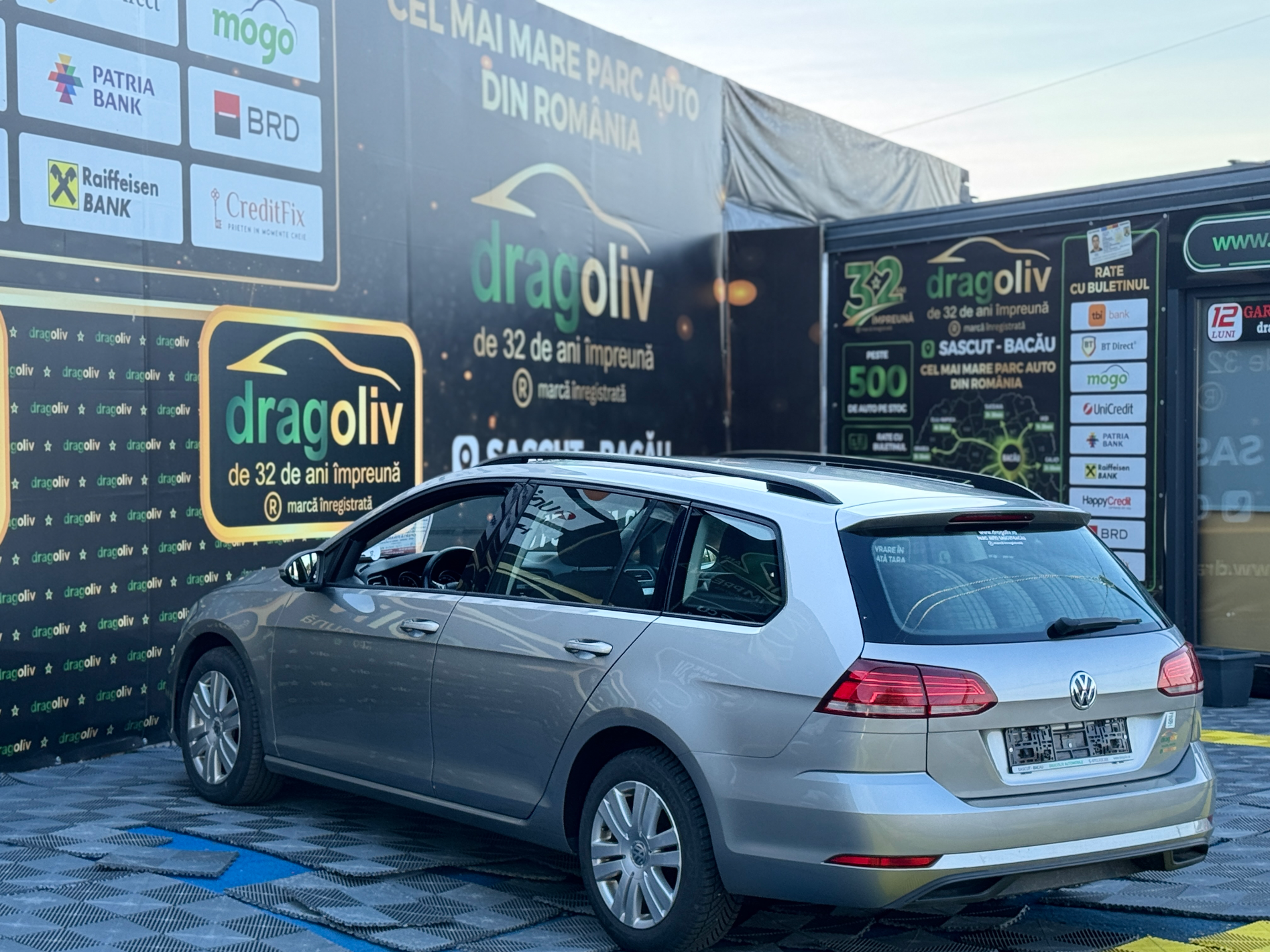 VOLKSWAGEN Golf 2019 — imagine 5