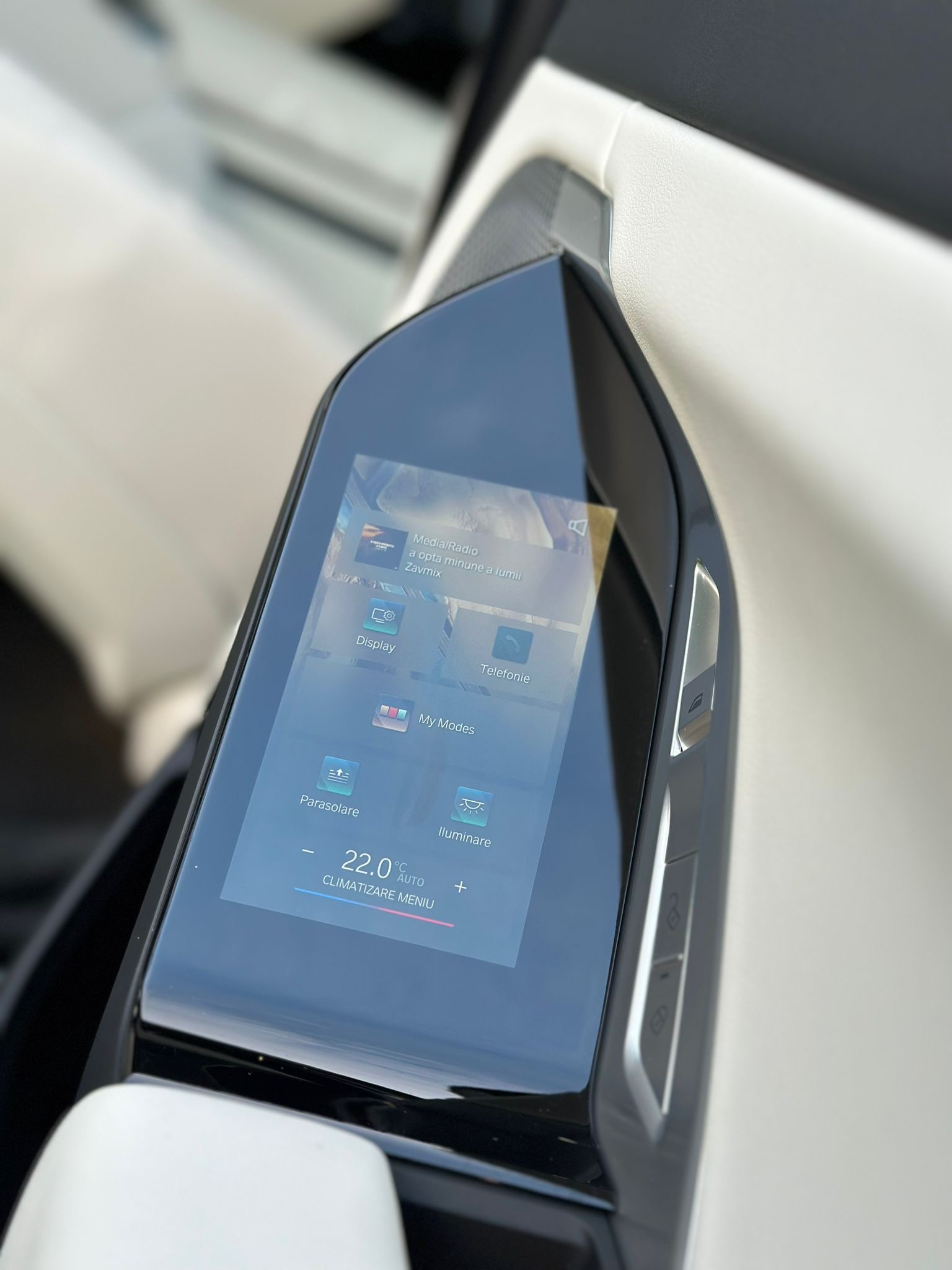 BMW Seria 740D XDrive 2023