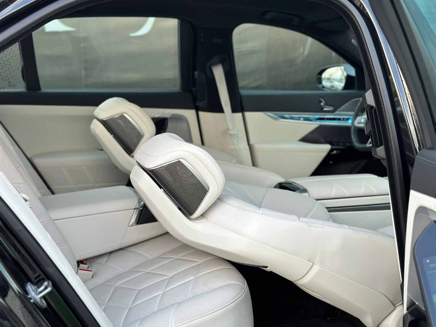 BMW Seria 740D XDrive 2023