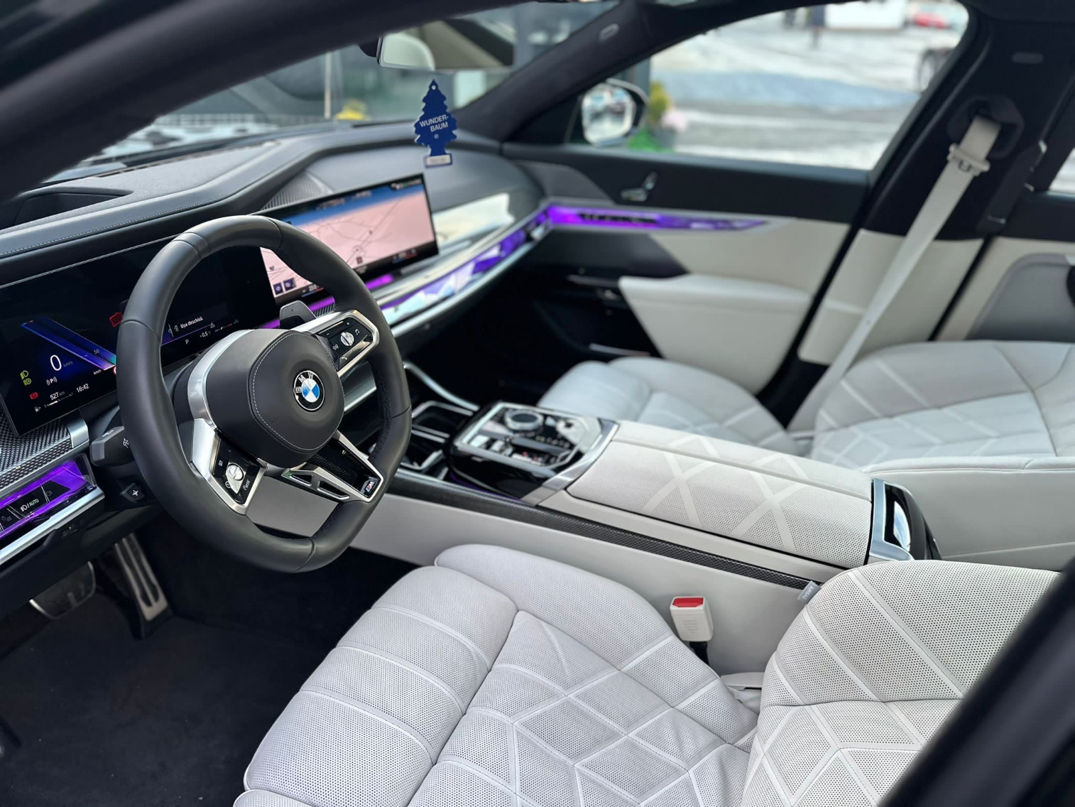 BMW Seria 740D XDrive 2023