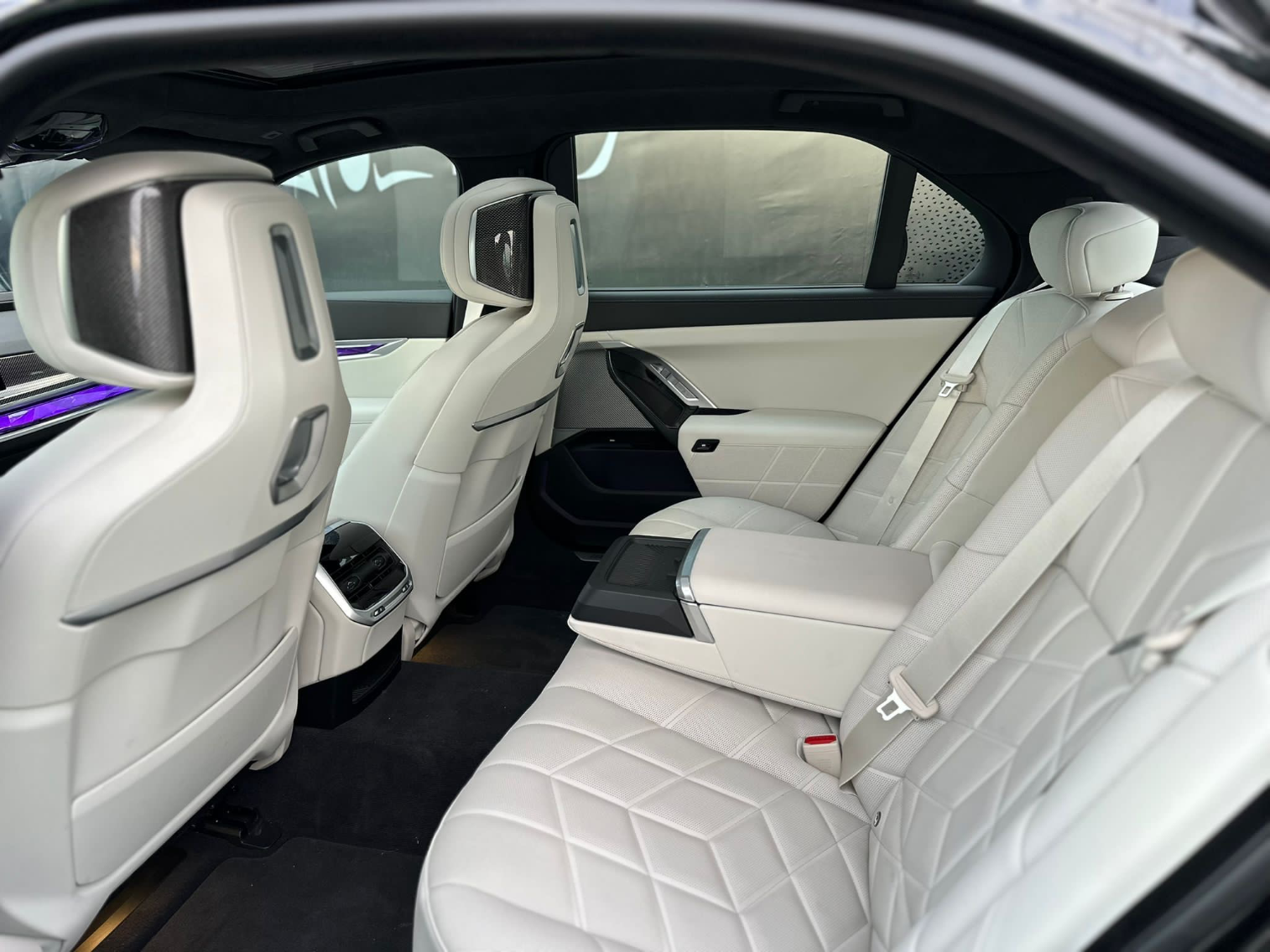BMW Seria 740D XDrive 2023