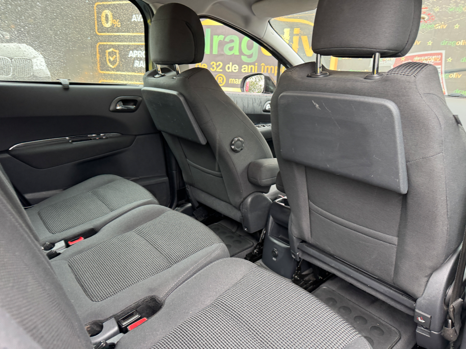 Peugeot 5008 2012