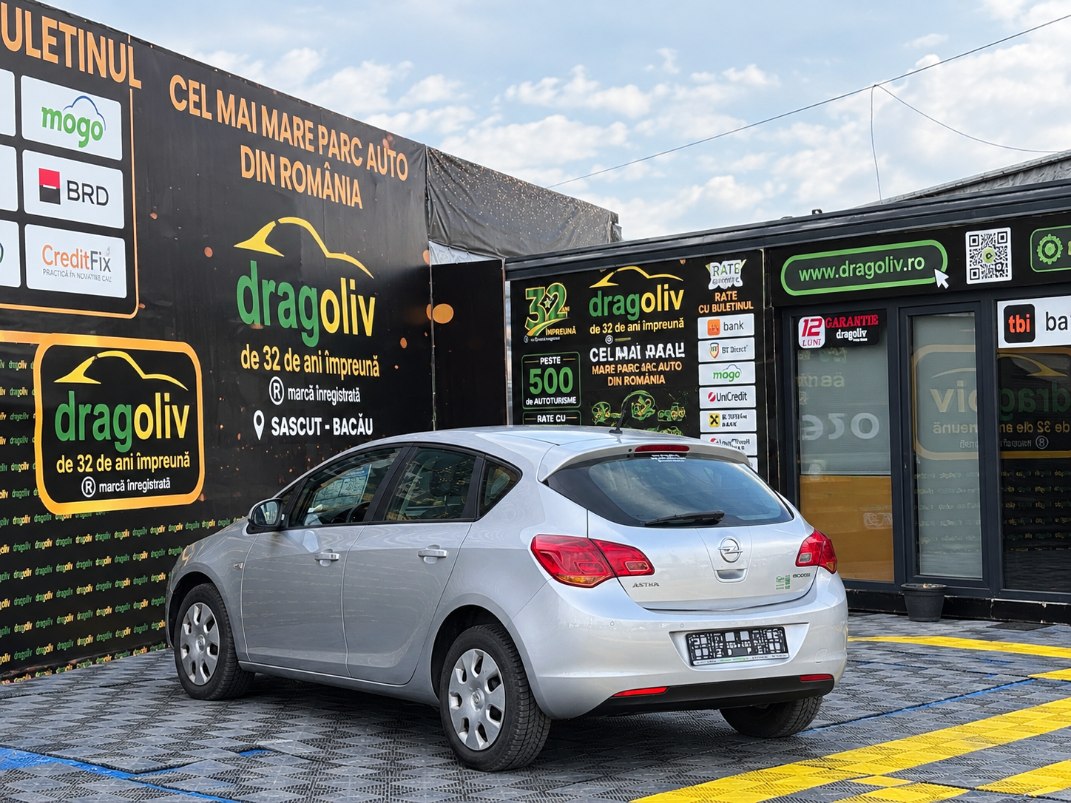 OPEL Astra 2011 — imagine 2