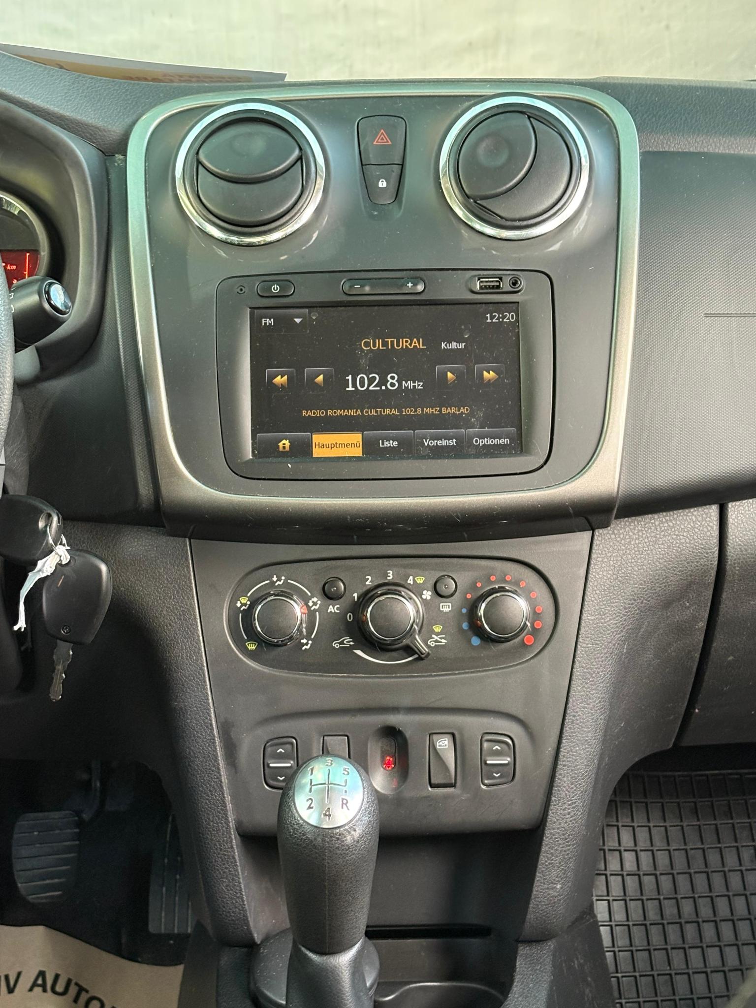 Dacia Logan 2014