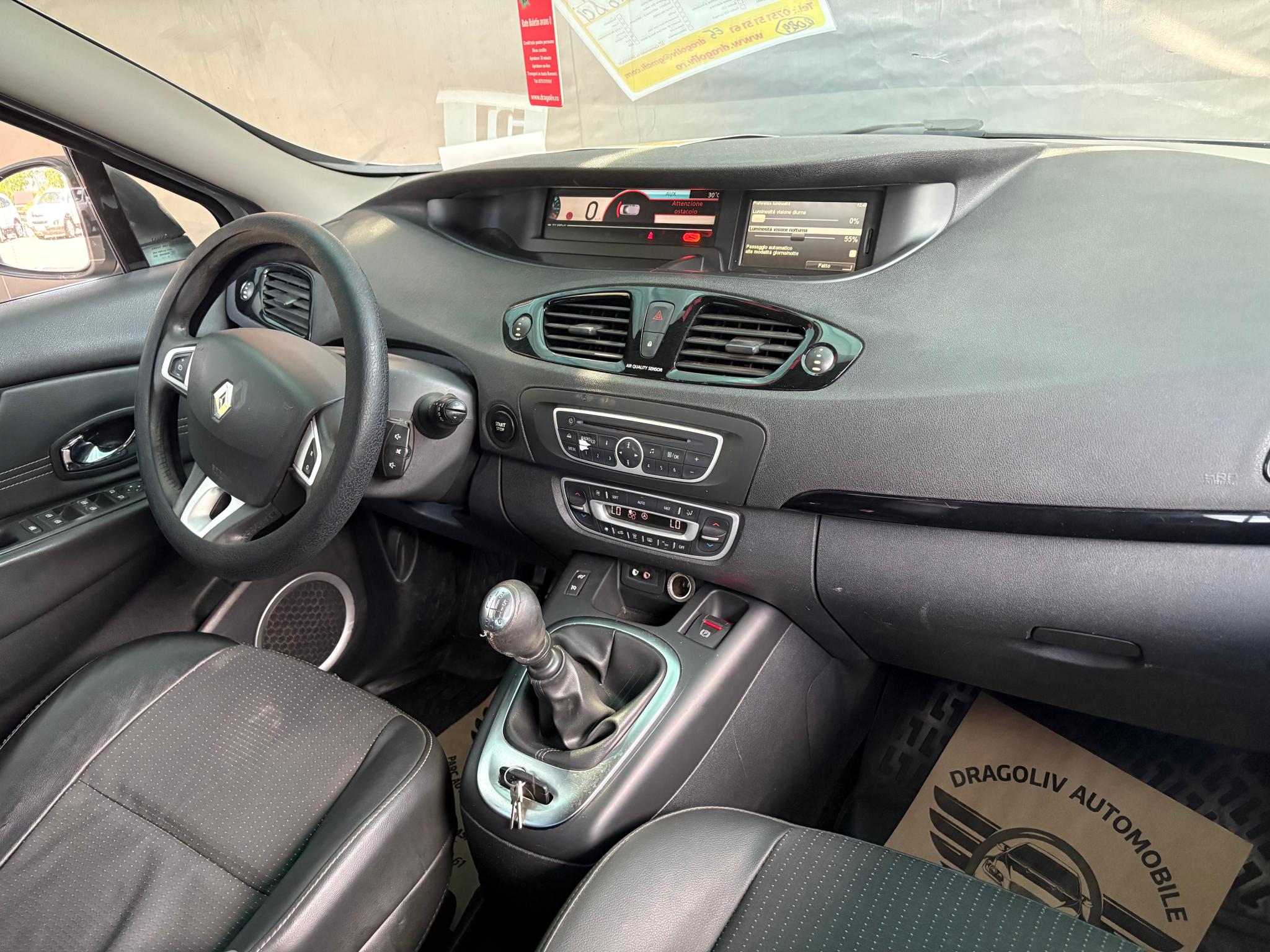 Renault Scenic 2011