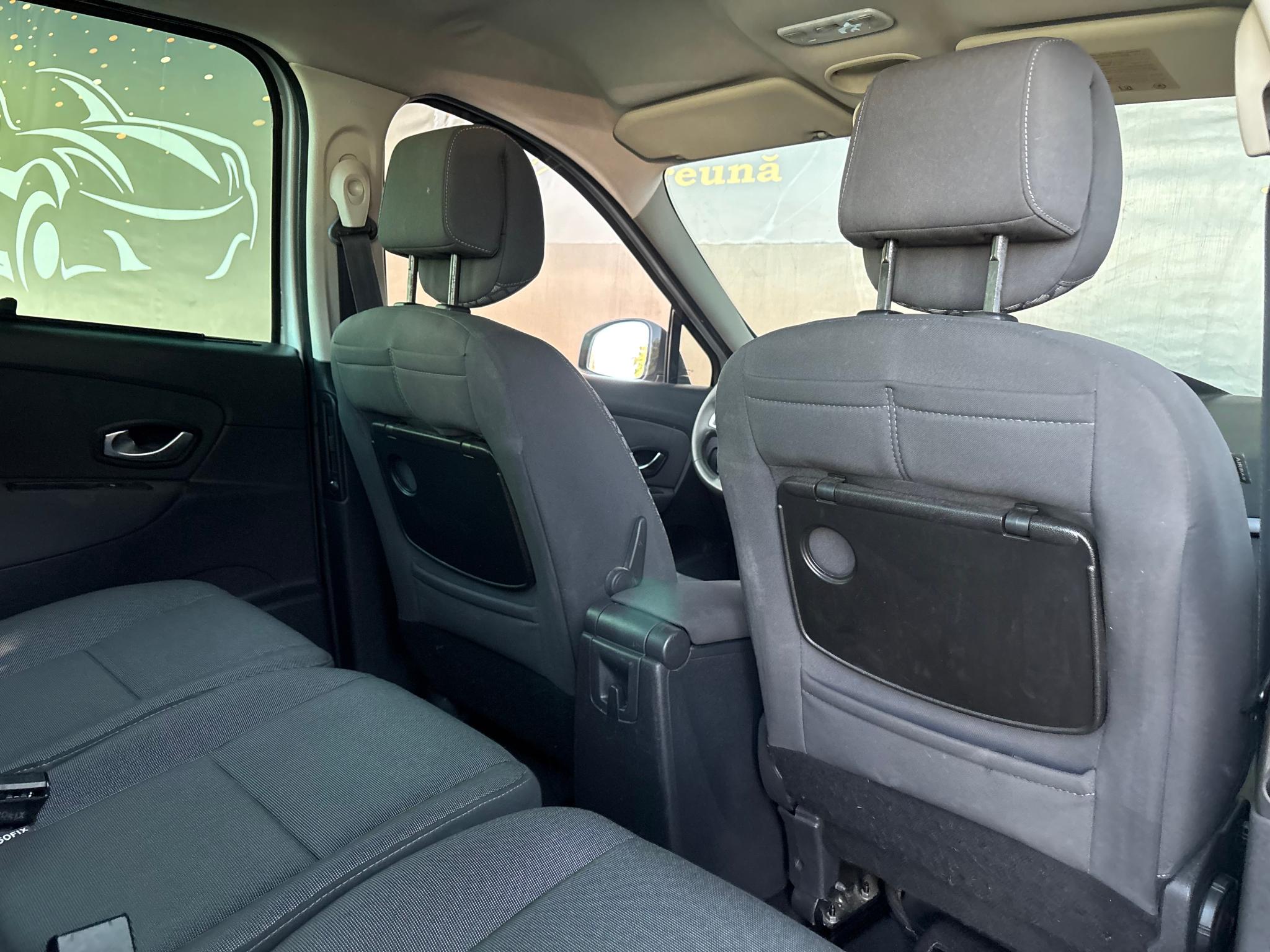 Renault Scenic 2011