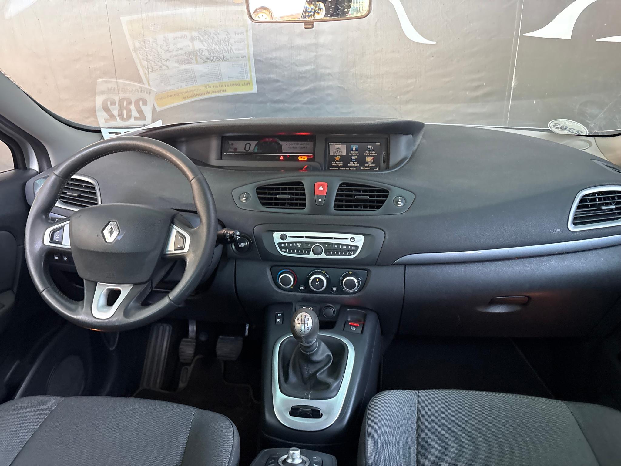 Renault Scenic 2011