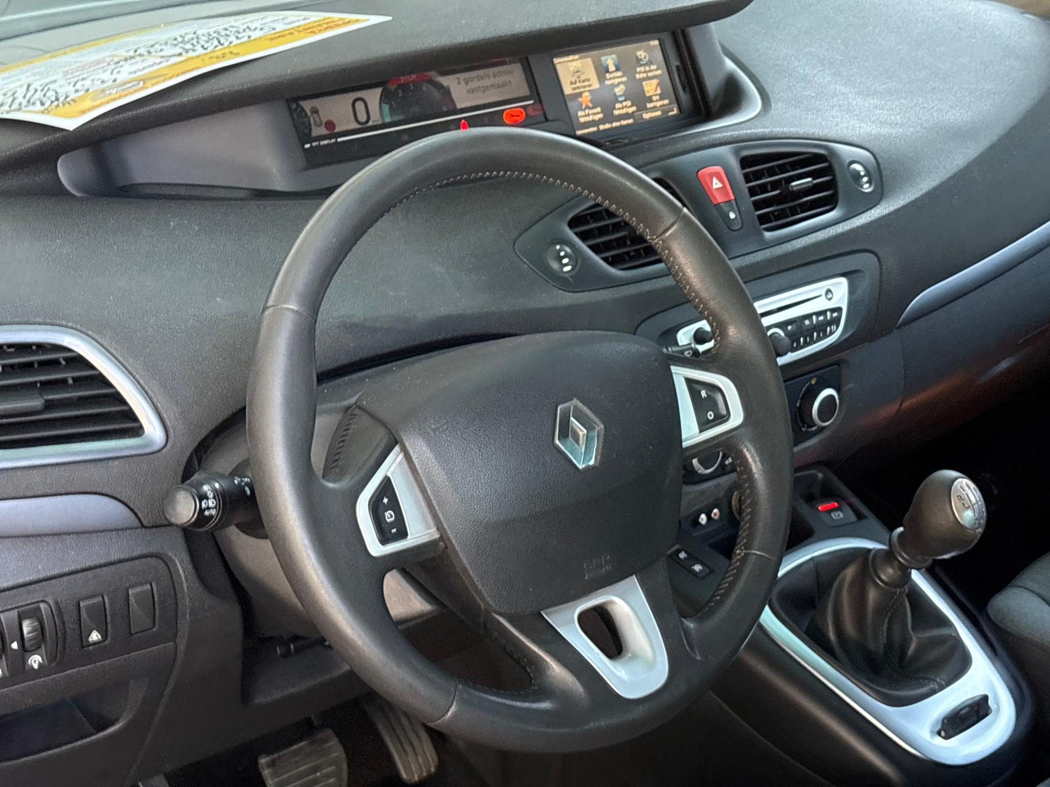 Renault Scenic 2011