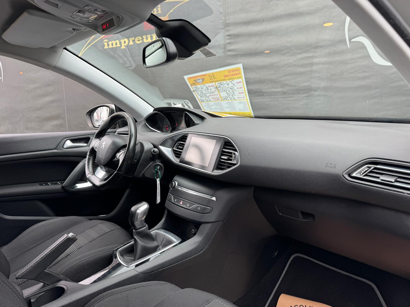Peugeot 308 2015