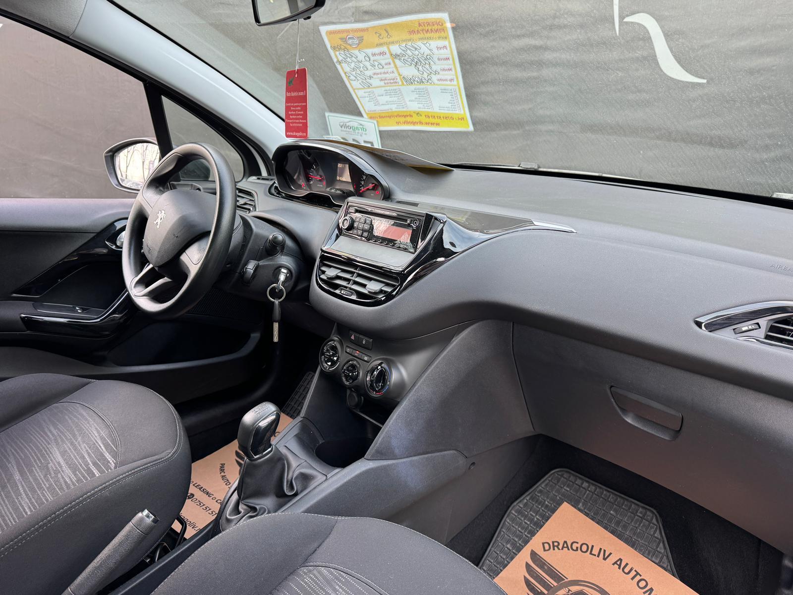 Peugeot 208 2013