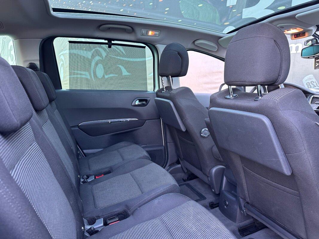 Peugeot 5008 2010