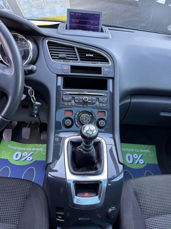 Peugeot 5008 2010