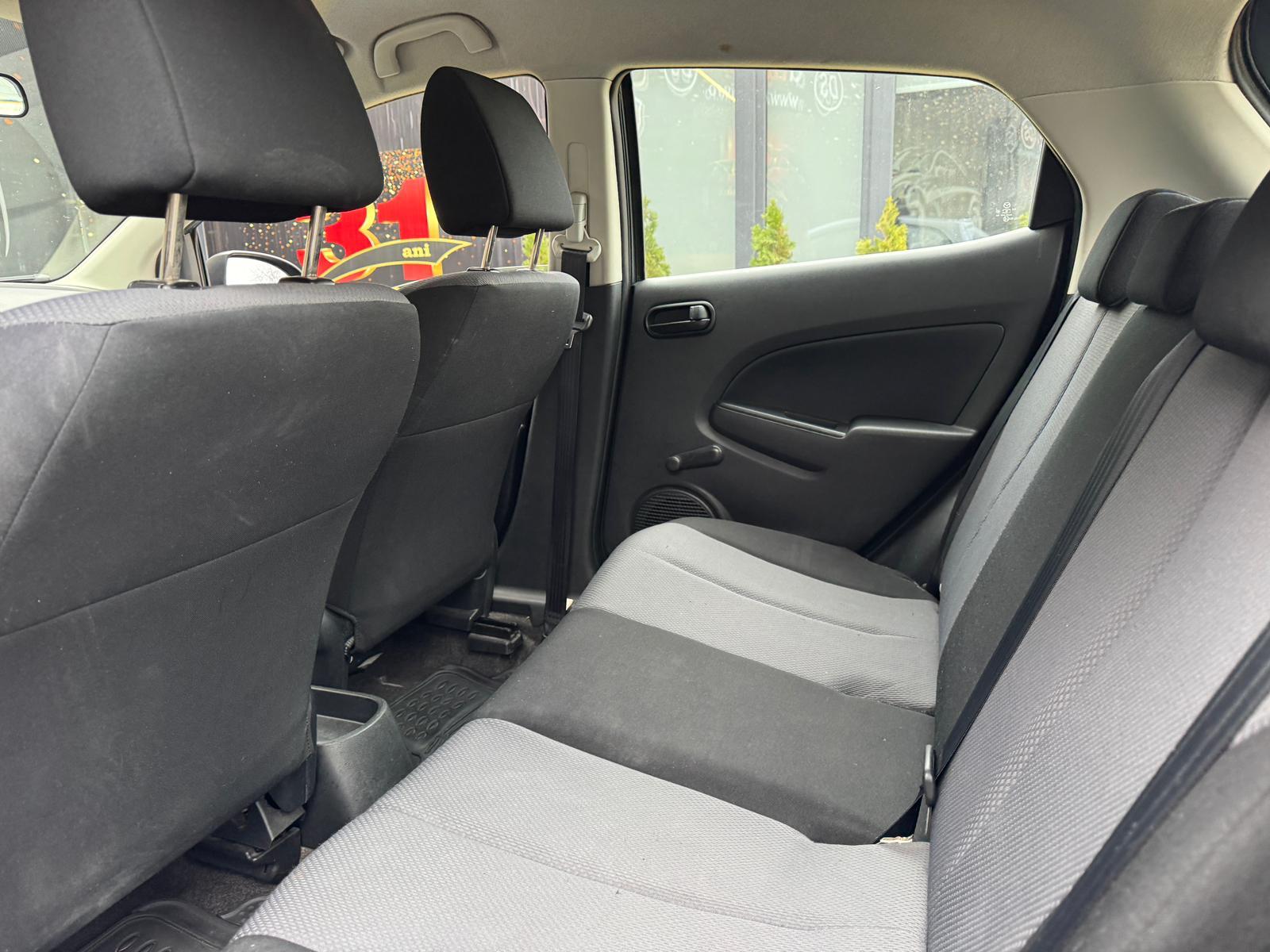 Mazda 2 2007