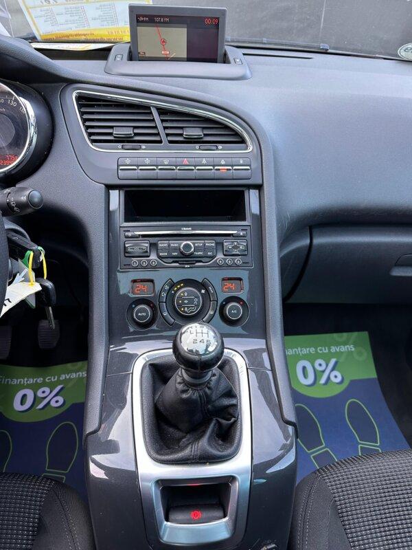 Peugeot 5008 2010