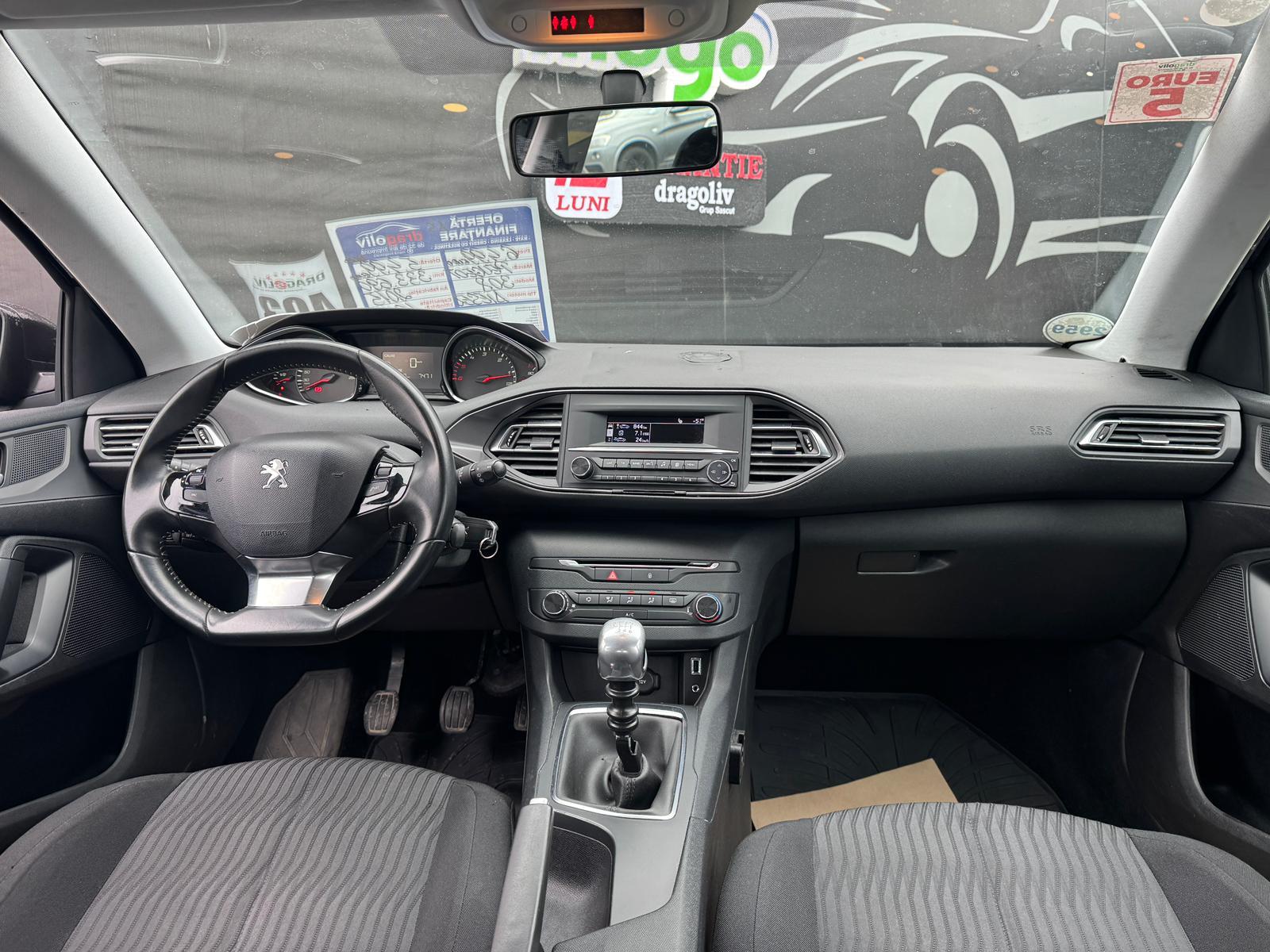Peugeot 308 2015