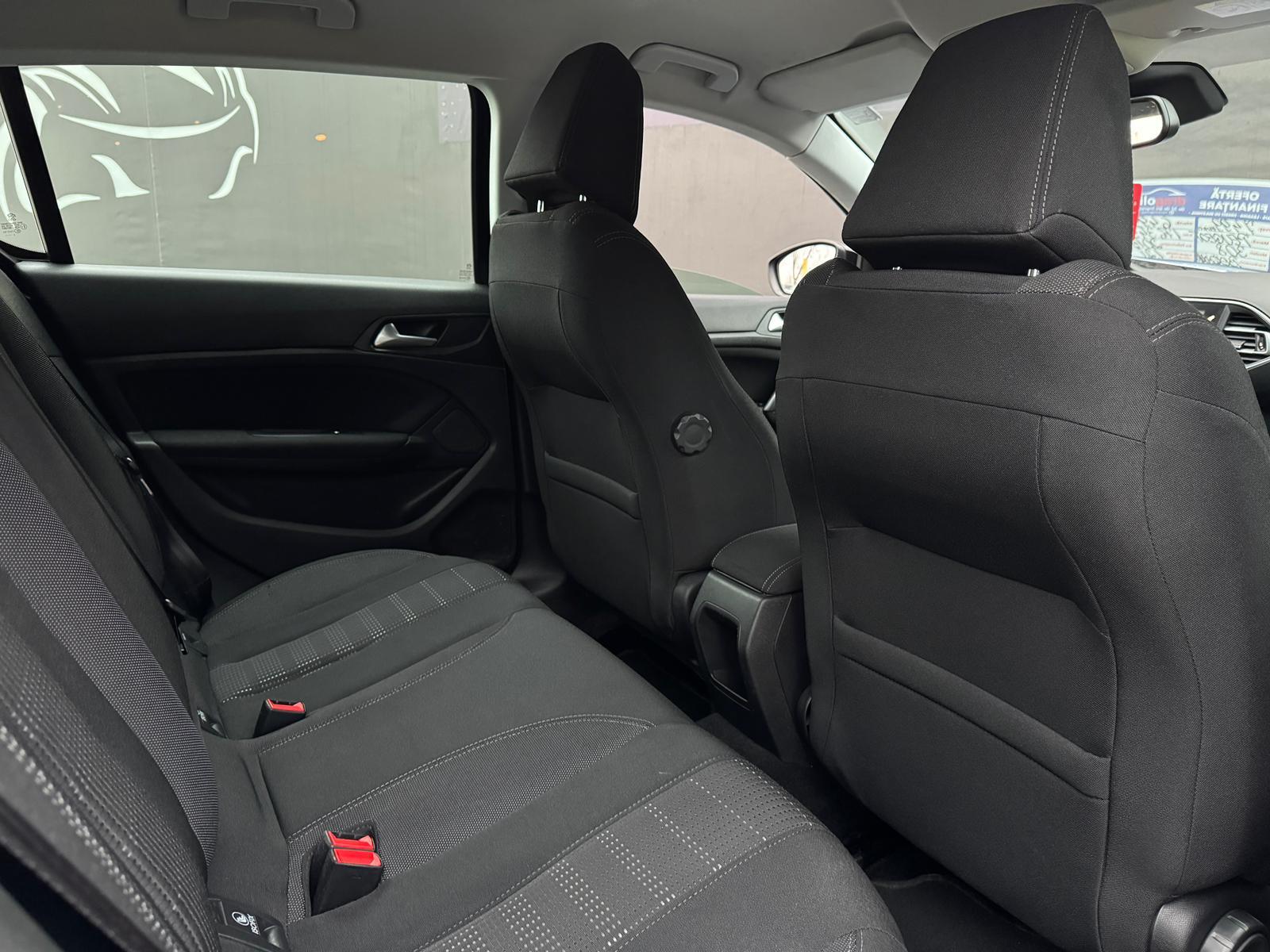 Peugeot 308 2015