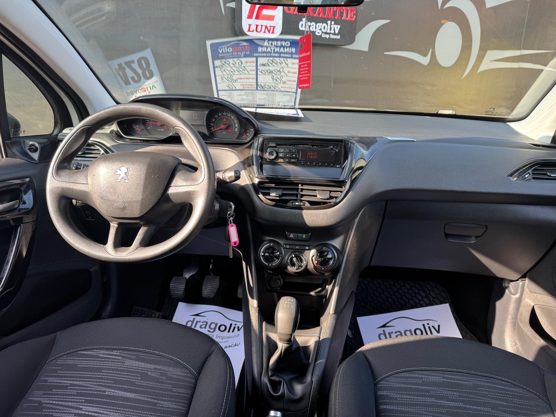 Peugeot 208 2013