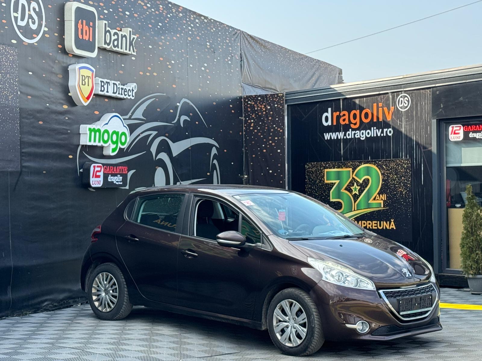 Peugeot 208 2012
