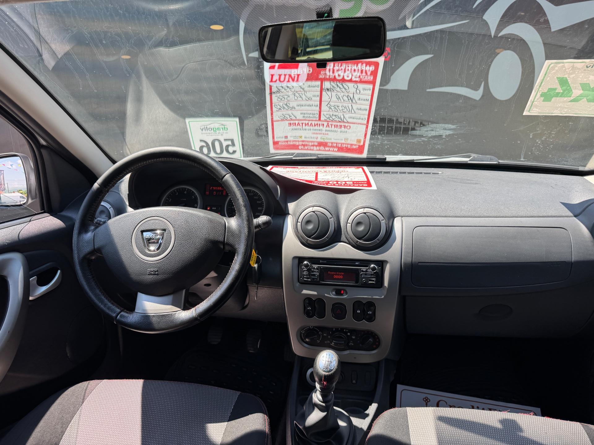 Dacia Duster 2012