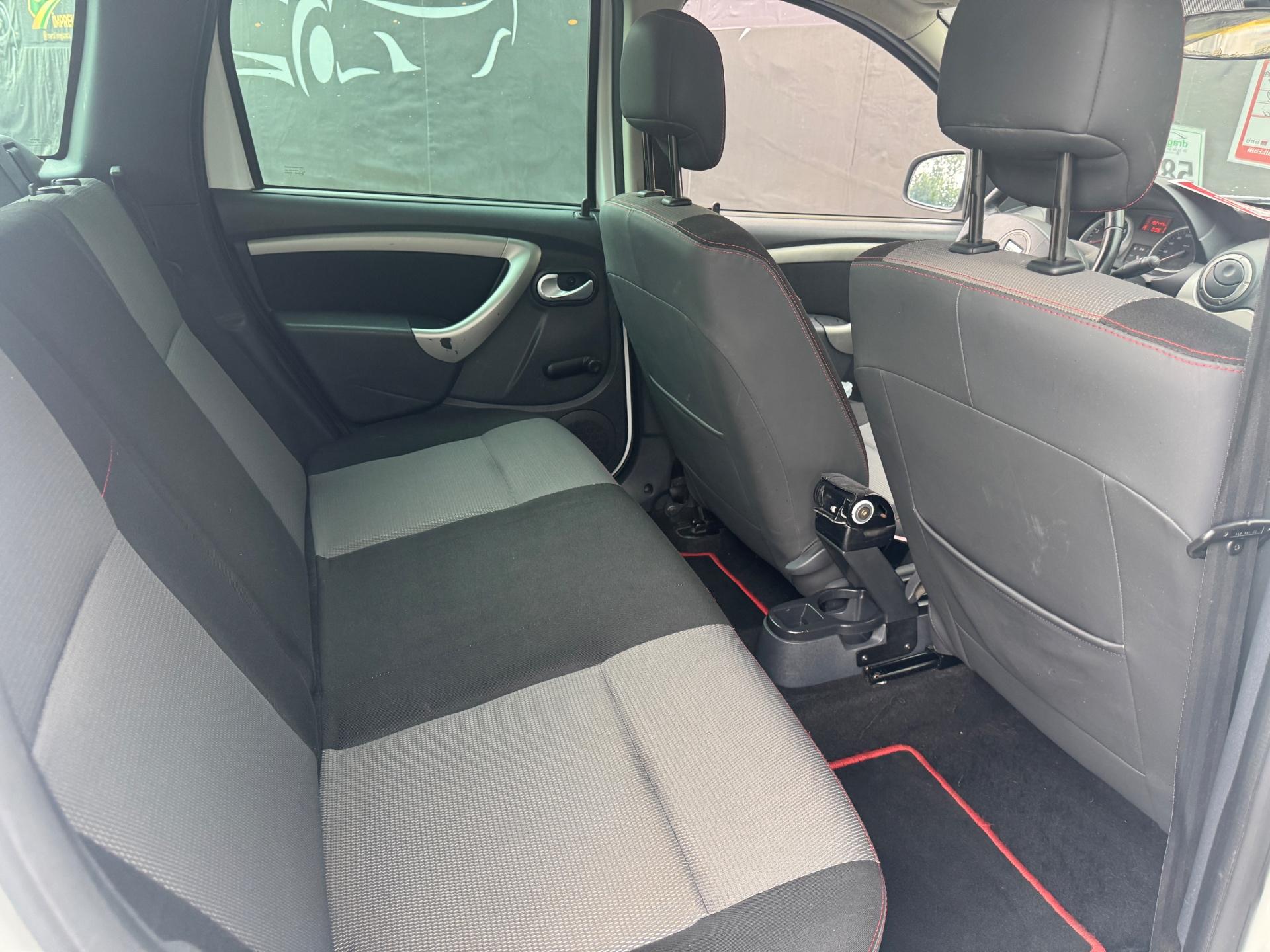 Dacia Duster 2012