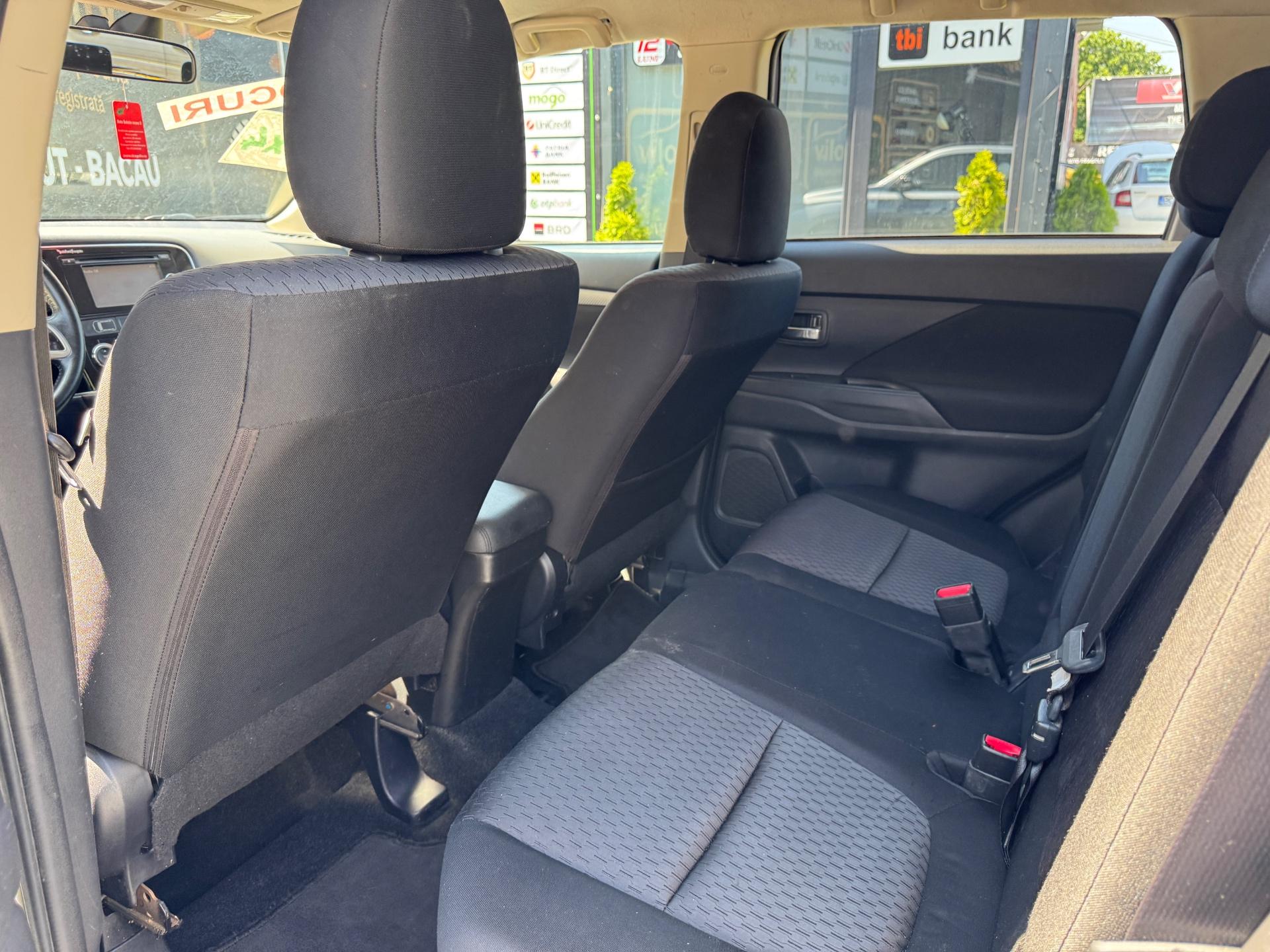 Mitsubishi Outlander 2012