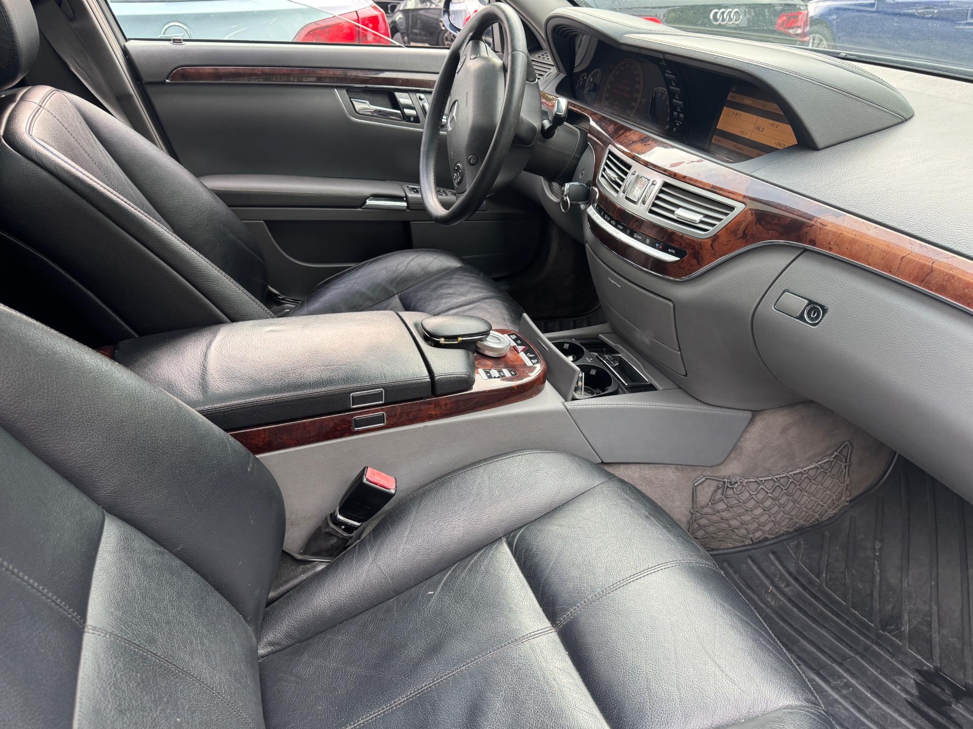 Mercedes-Benz S 2008