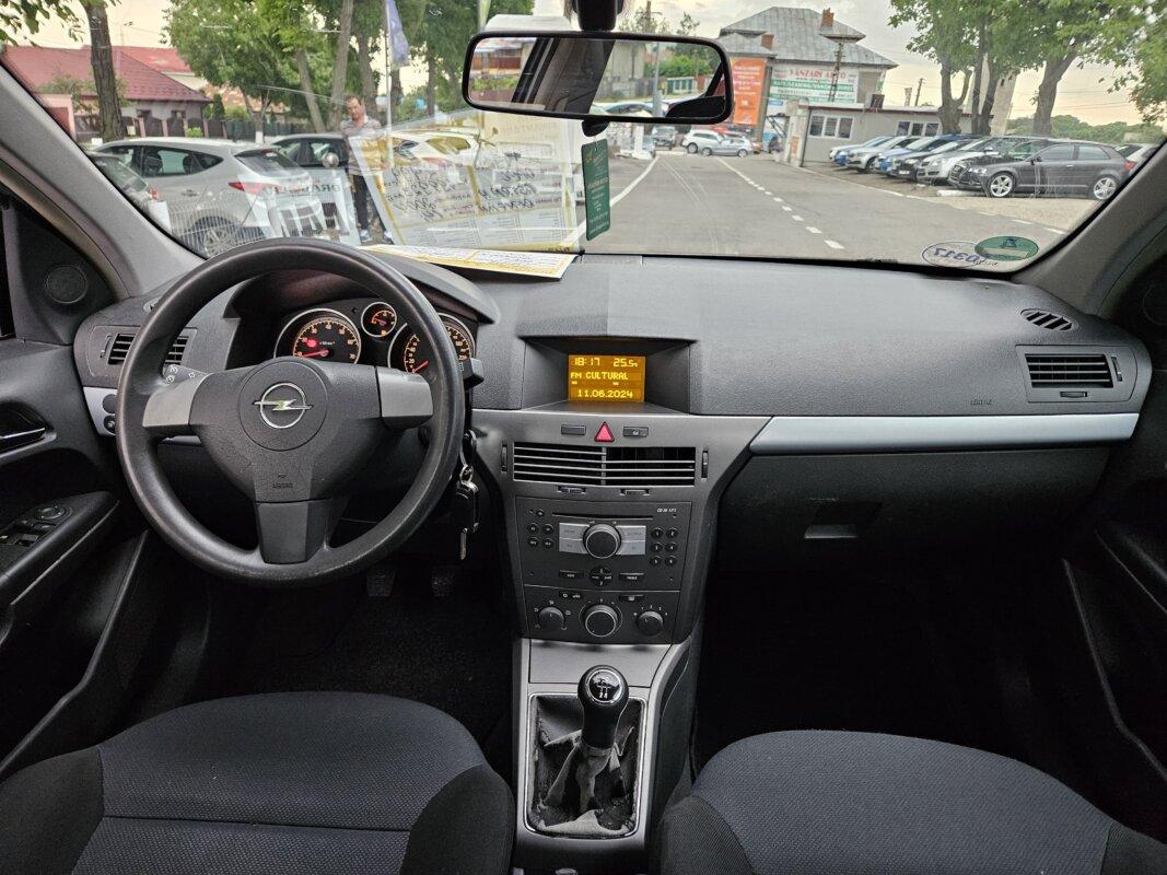 Opel Astra 2004
