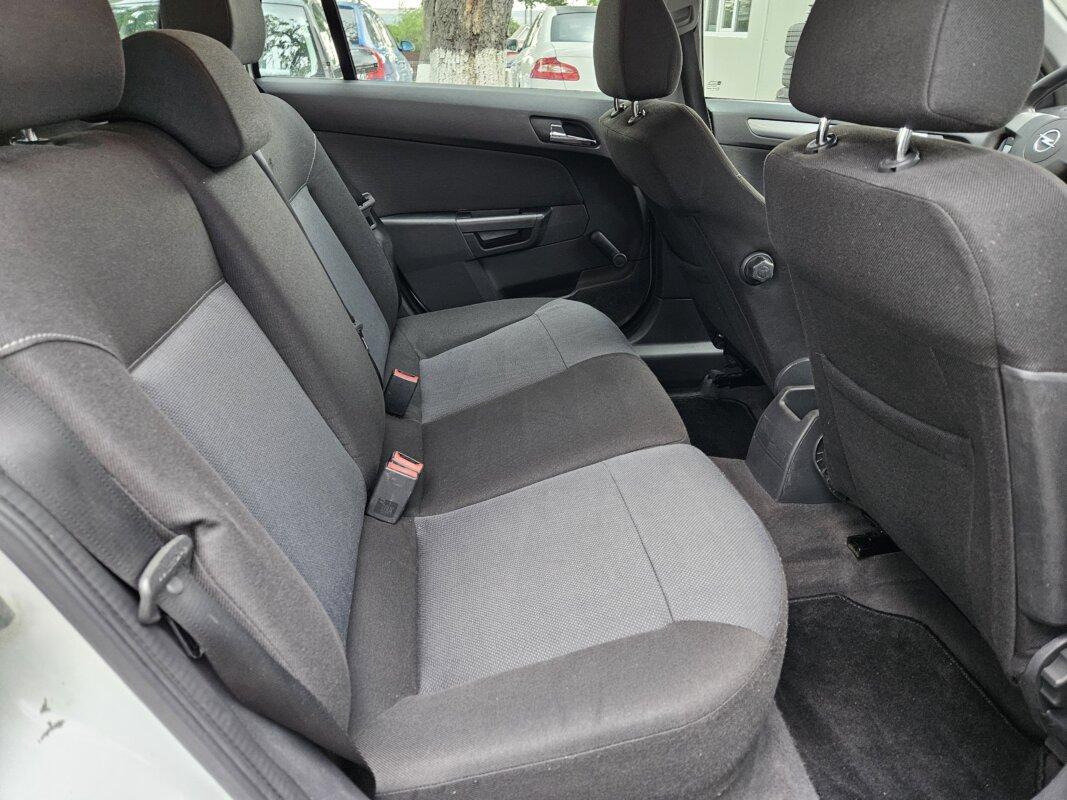 Opel Astra 2004