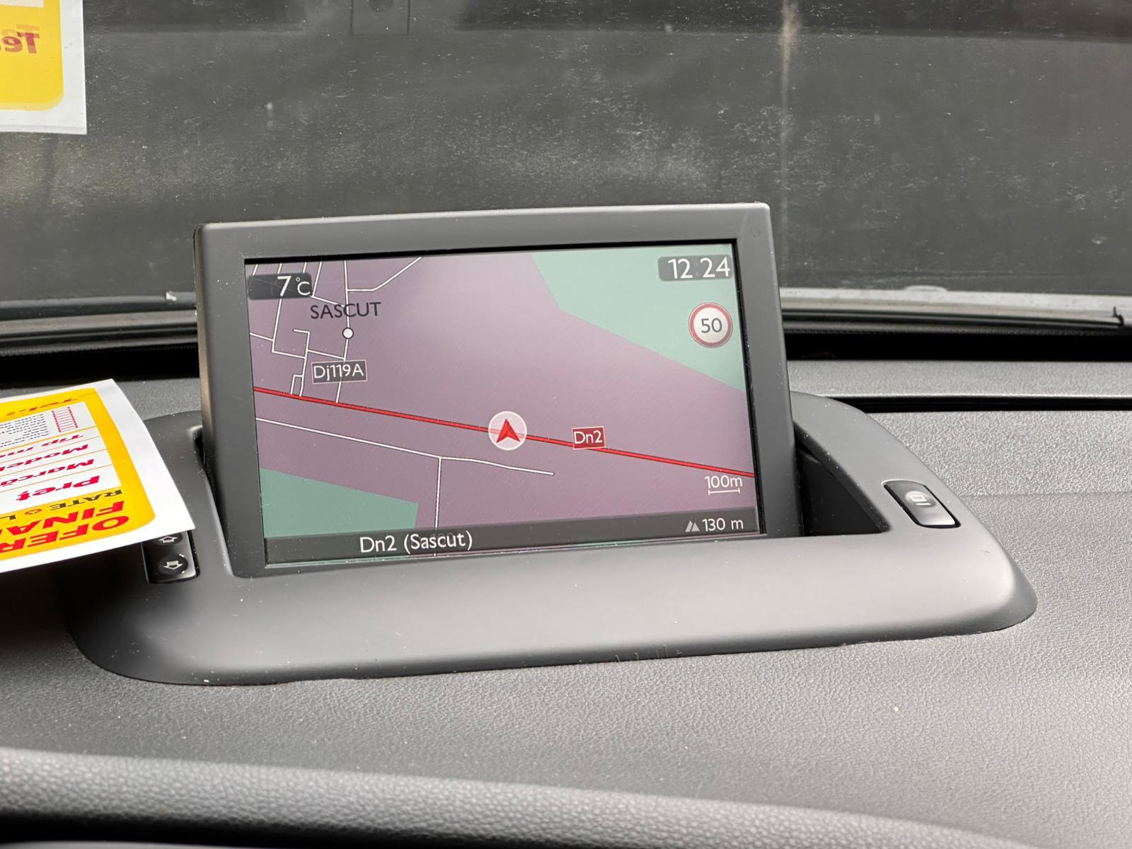 Peugeot 5008 2013