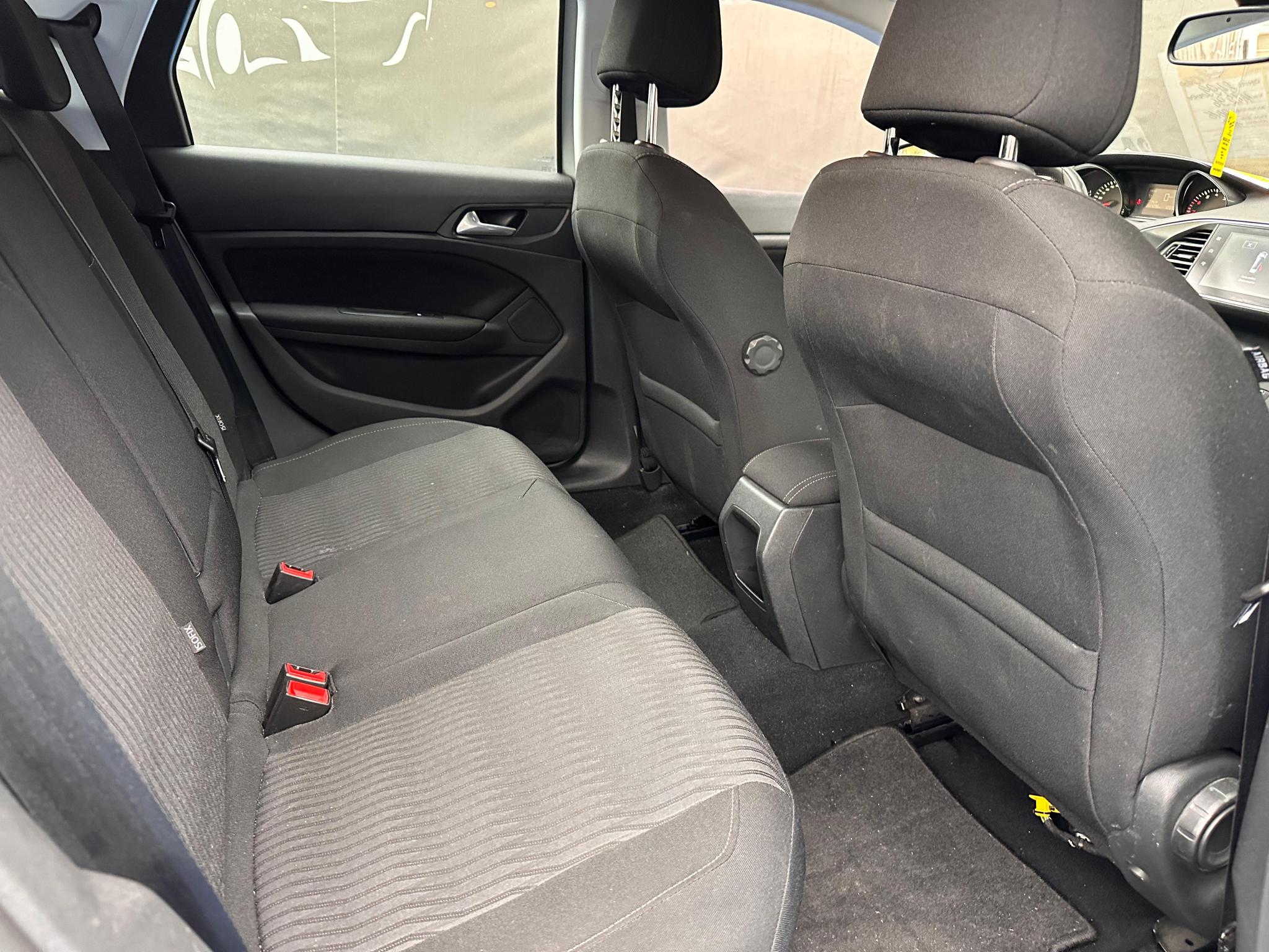 Peugeot 308 2016