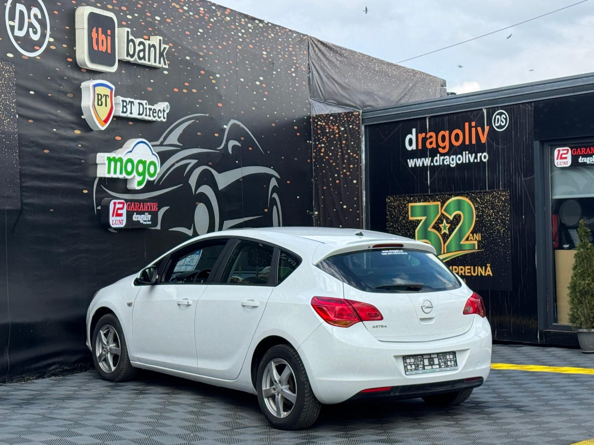 Opel Astra 2010