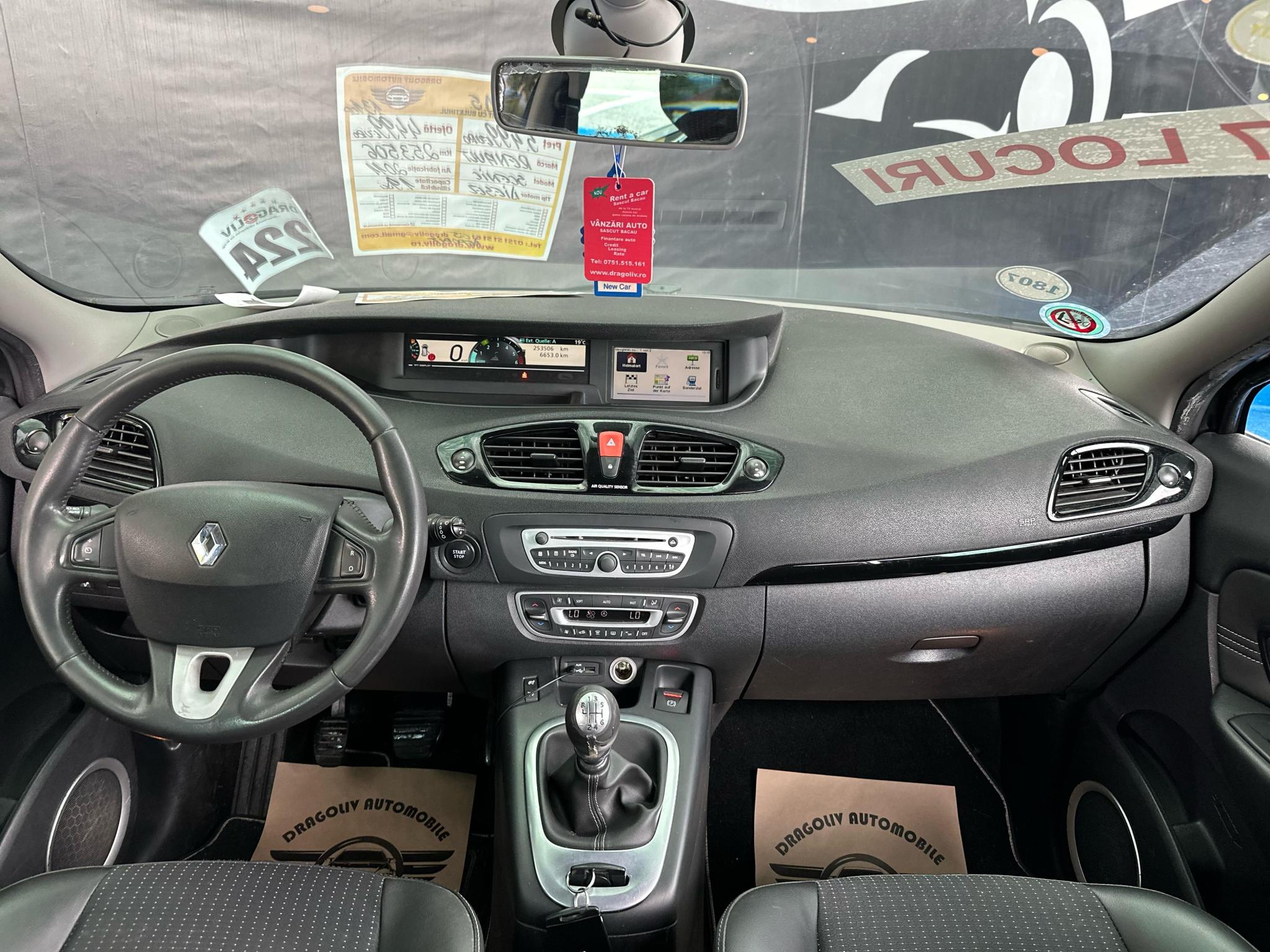 Renault Grand Scenic 2011