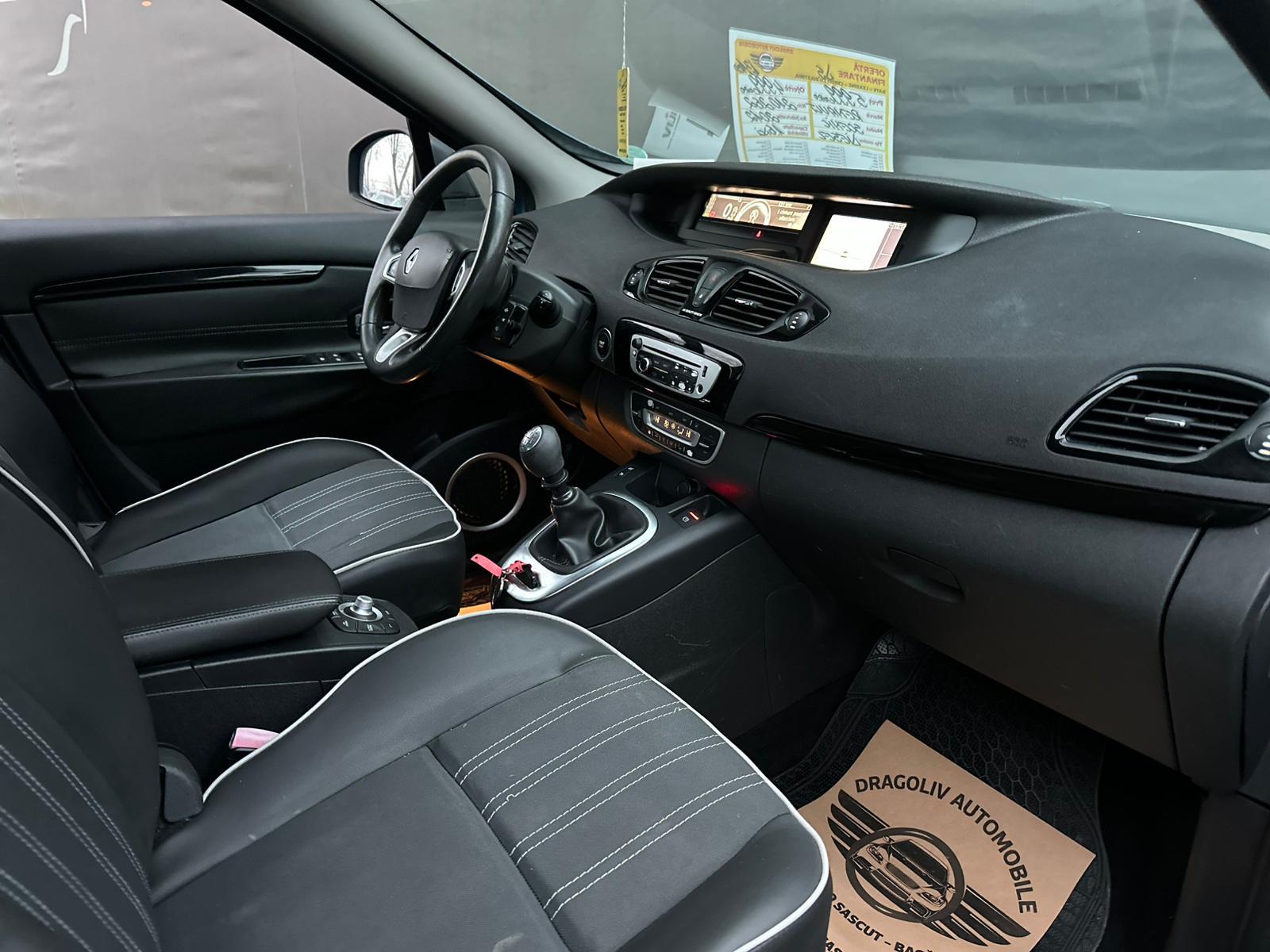Renault Scenic 2012