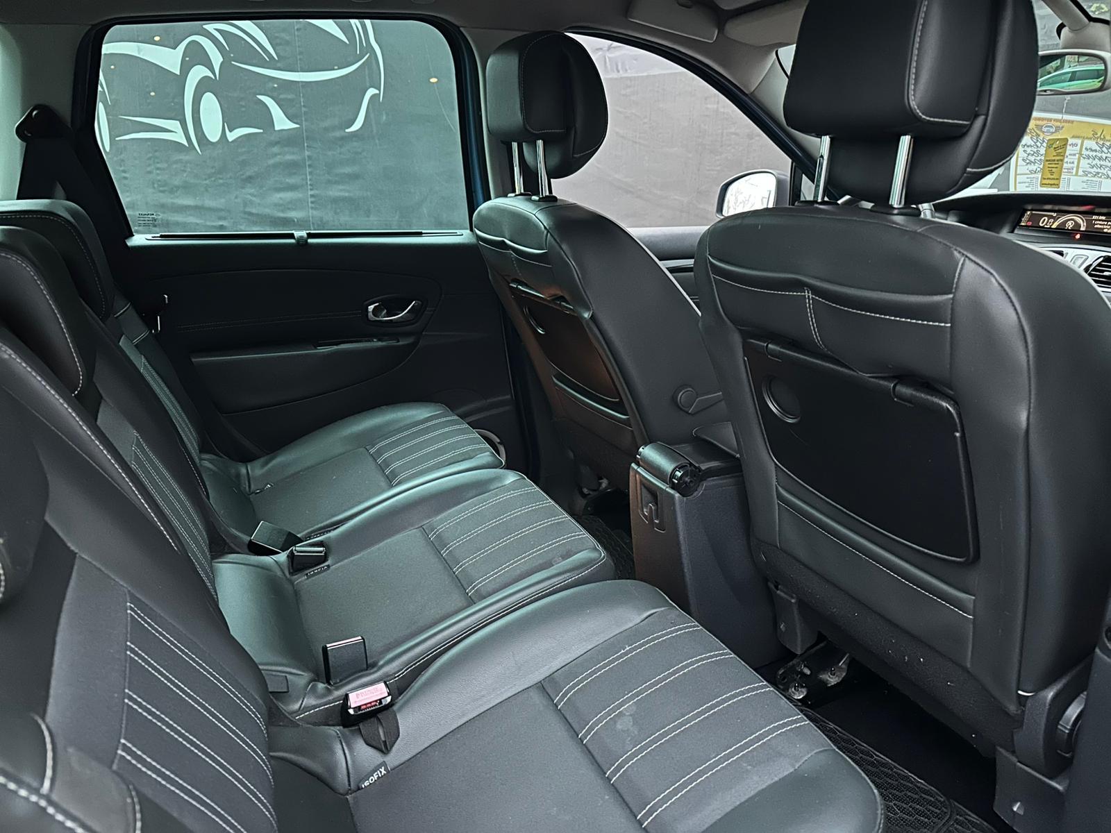 Renault Scenic 2012