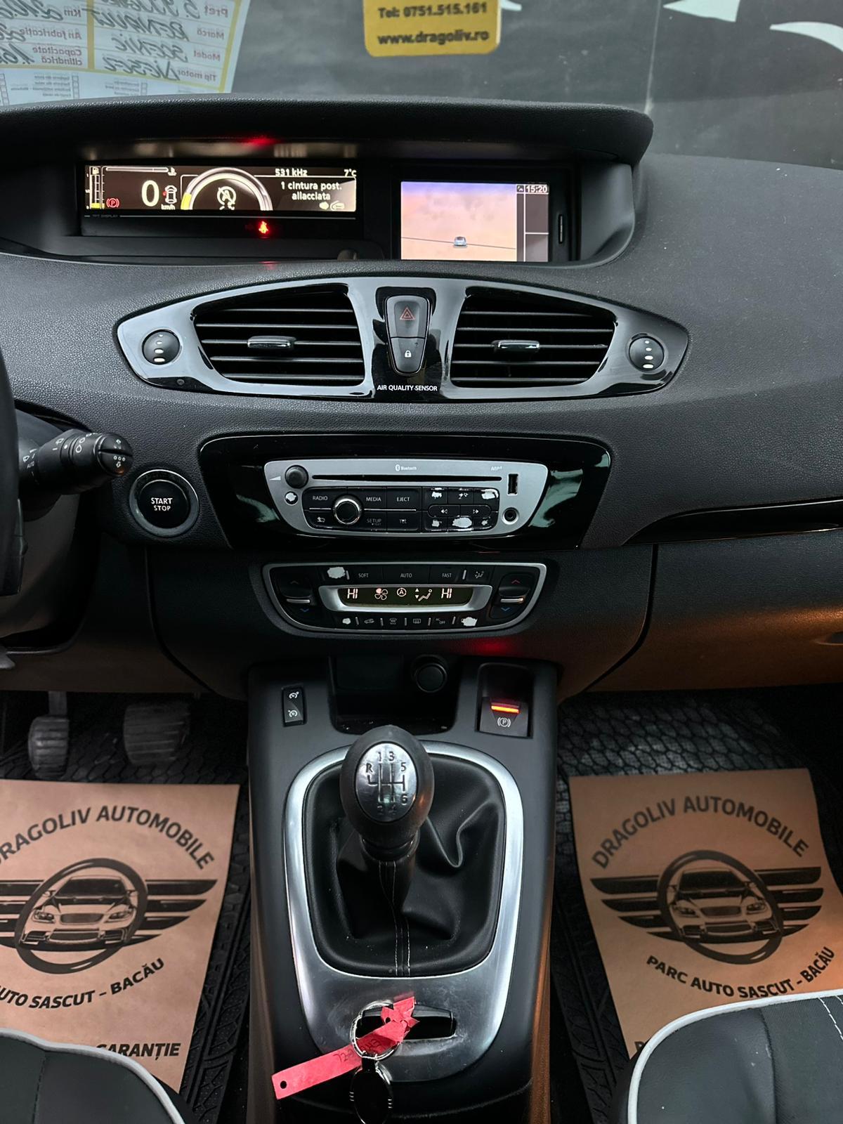 Renault Scenic 2012