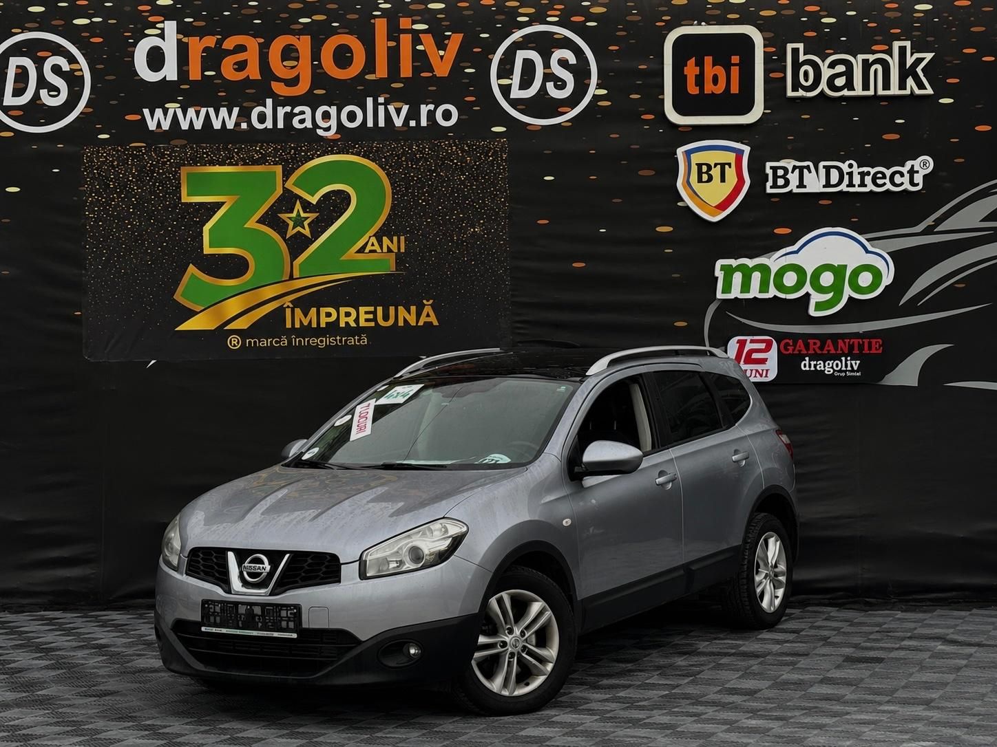 Nissan Qashqai+2 2010