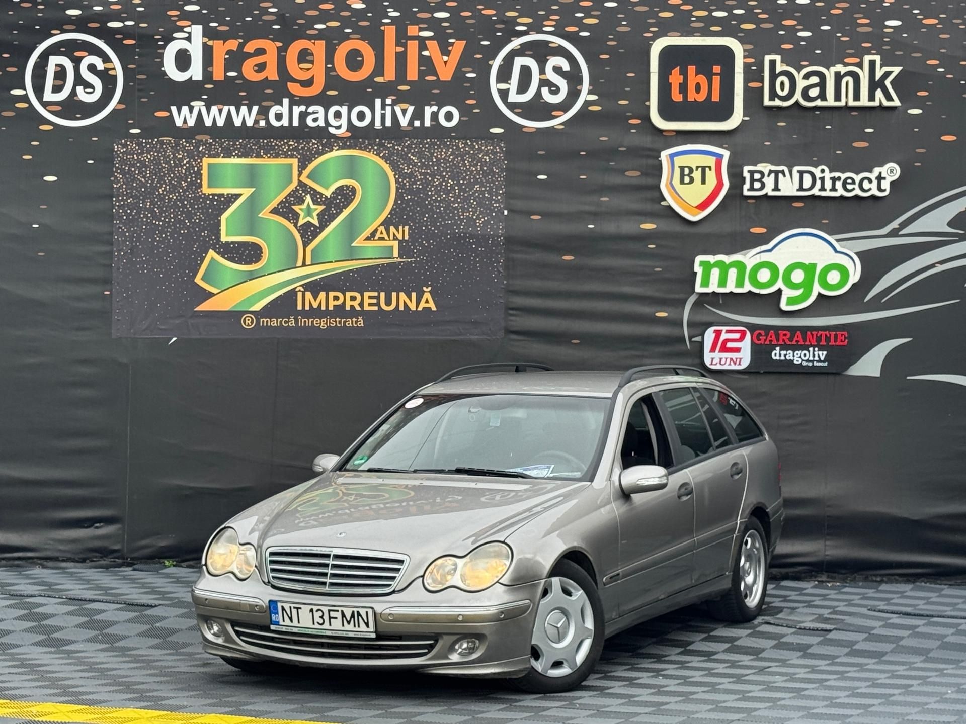 Mercedes-Benz C 2004